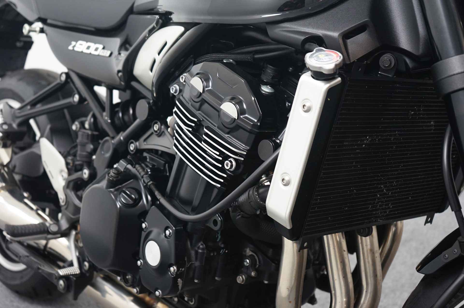 Kawasaki Z 900 RS - 10/17