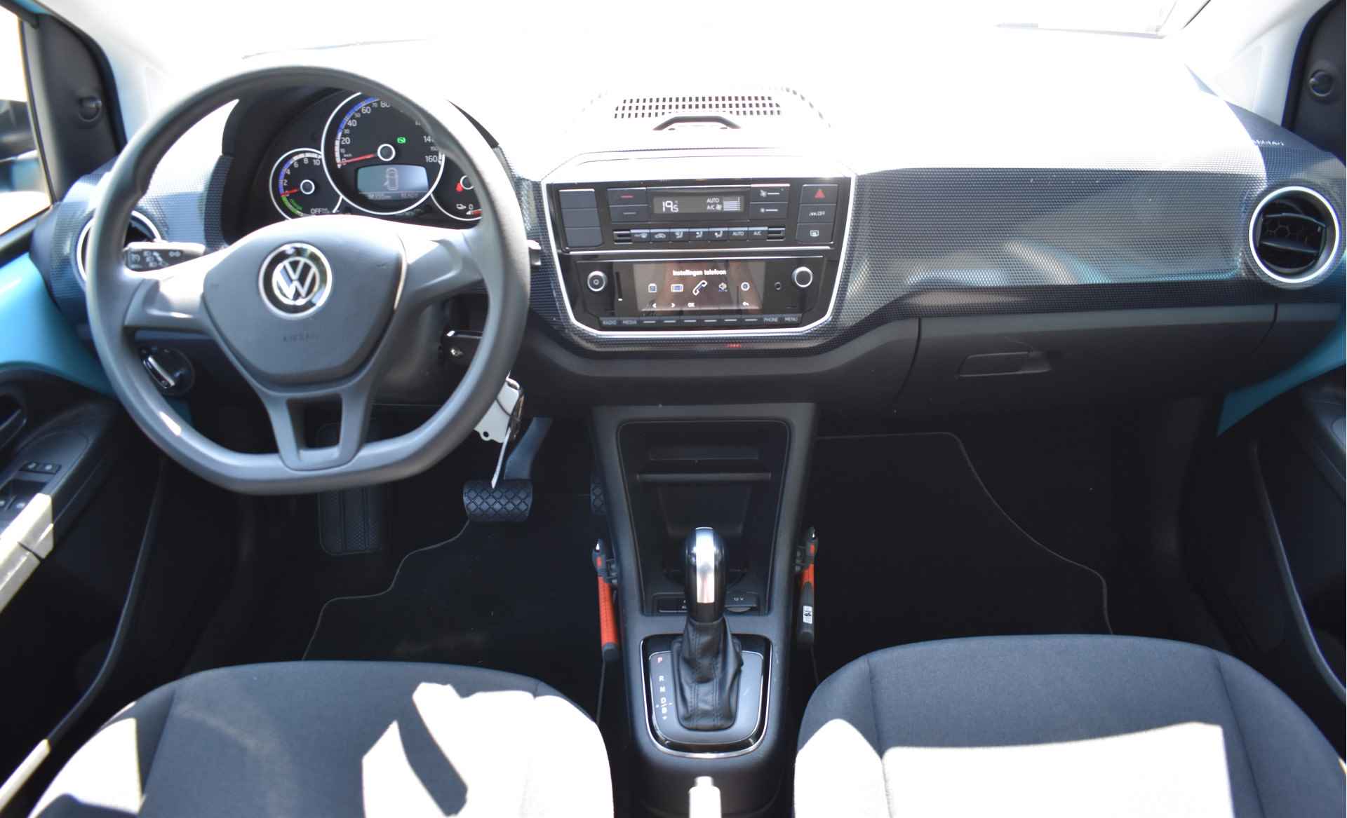 Volkswagen e-Up! 100% elektrisch / Lage km stand! / Camera / Cruise control / € 2000,- subsidie - 15/45