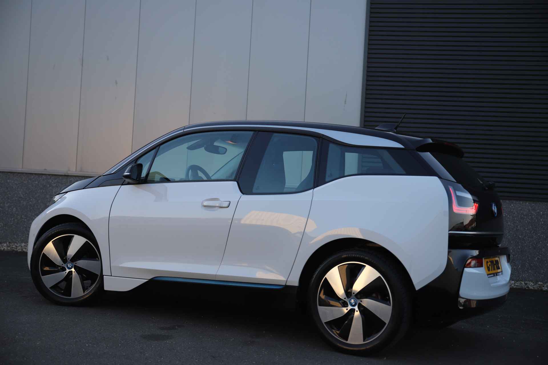 BMW i3 120Ah 42 kWh /Adaptive cruise/ W-pomp/Camera/3-fase - 4/35