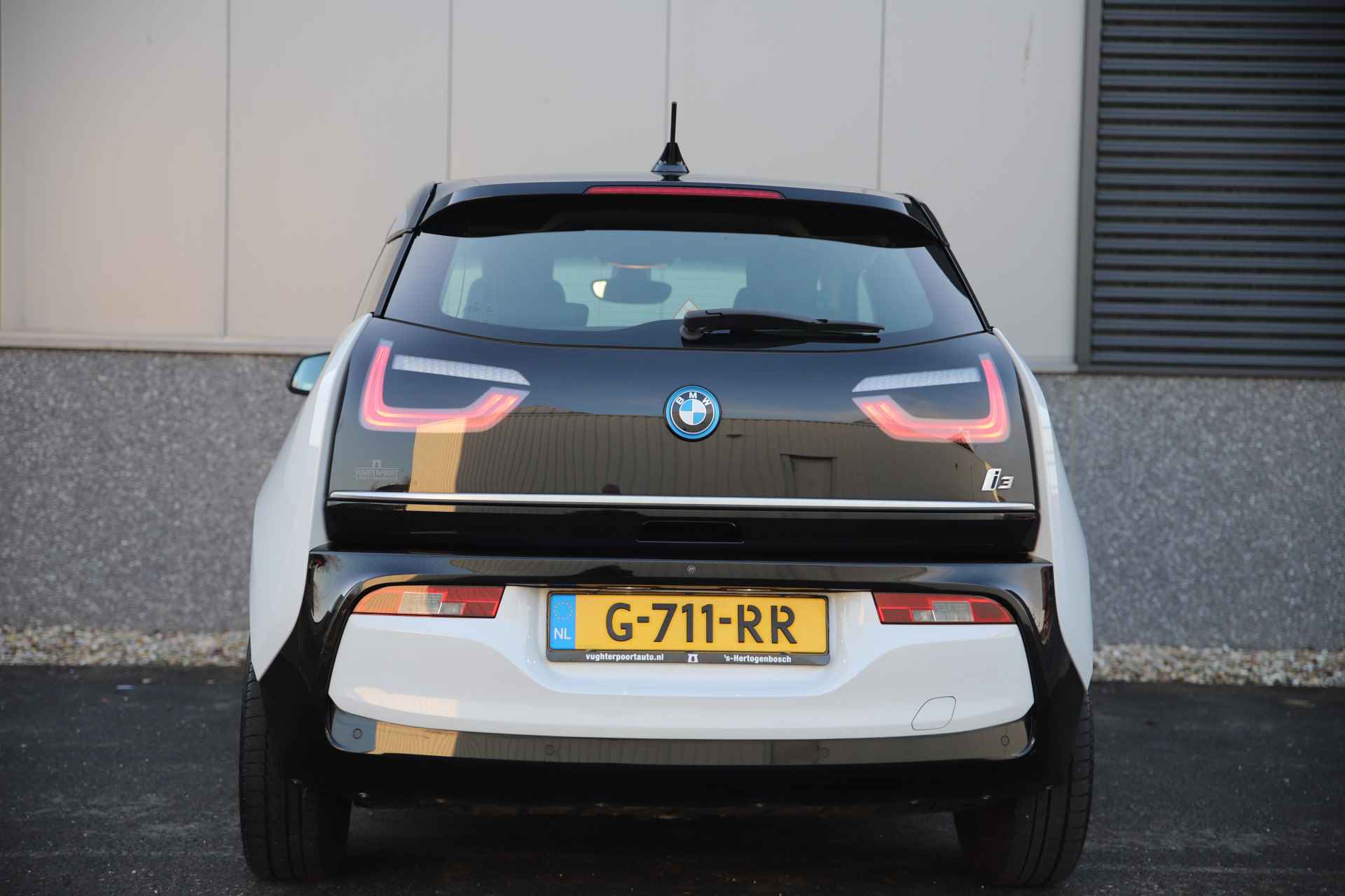 BMW i3 120Ah 42 kWh /Adaptive cruise/ W-pomp/Camera/3-fase - 22/35