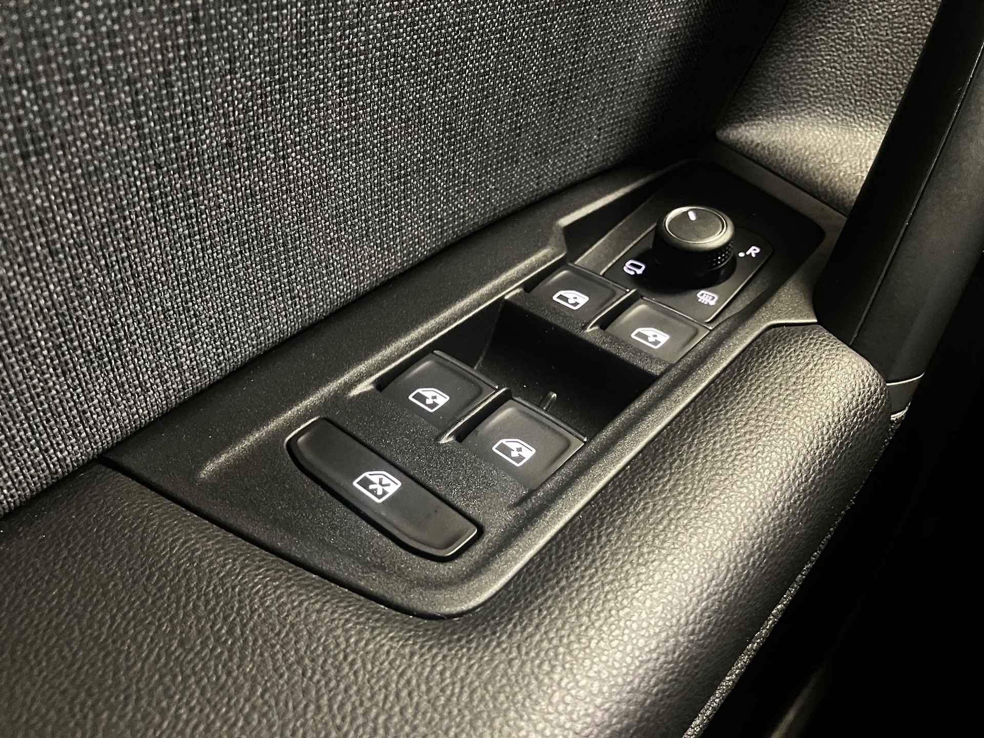 Seat Tarraco 1.5 TSI Style | LED | Schuif- / kanteldak | Trekhaak | App connected | - 48/50