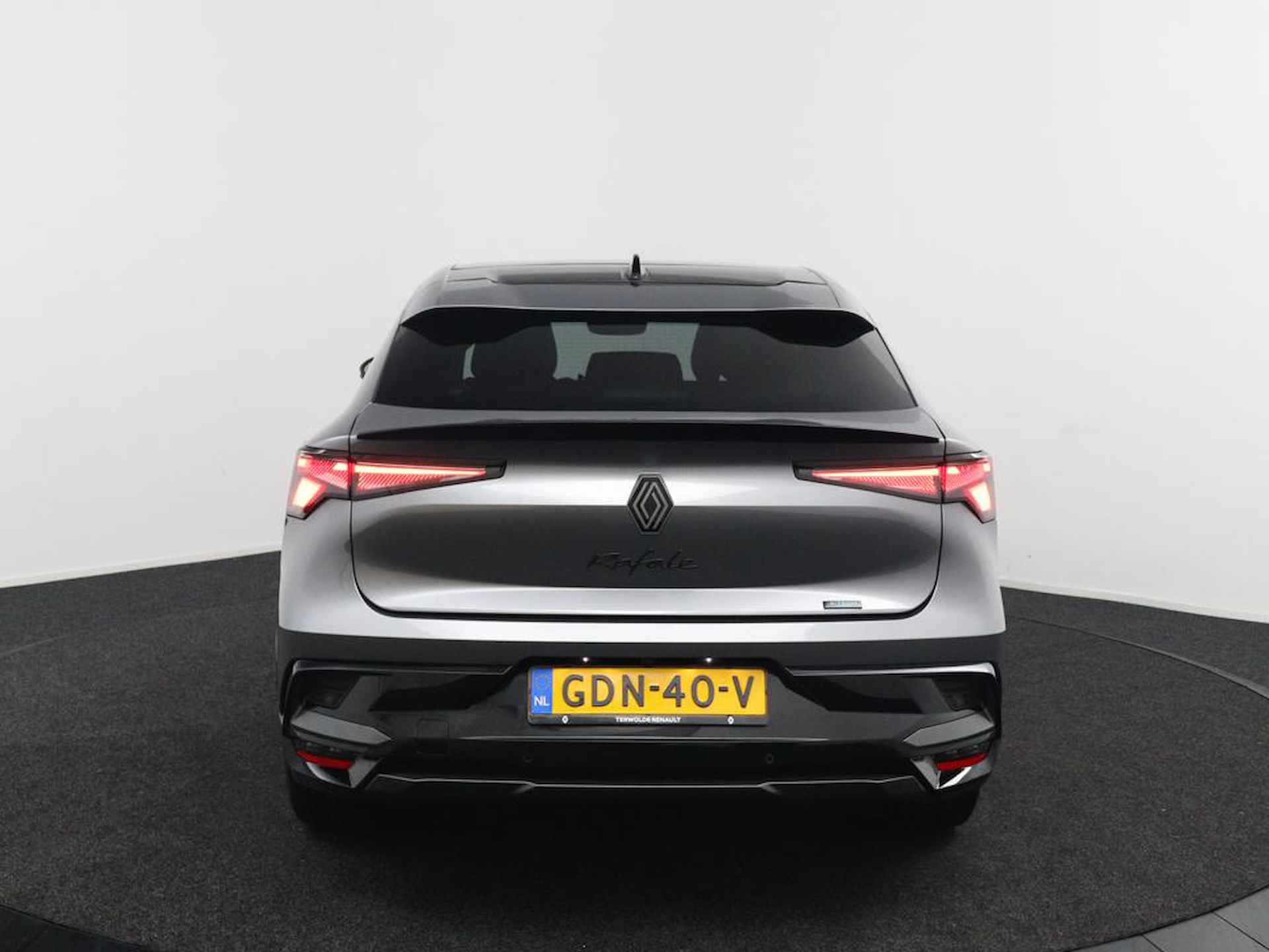 Renault Rafale 1.2 E-Tech Hybrid 200 Esprit Alpine | SolarBay Panoramadak | Harman & Kardon | Active Driver | Adaptieve Cruise Control | 4 Control | Matrix LED | Stoelverwarming | Voorruit Verwarming | Stuurwiel Verwarmd | - 4/47