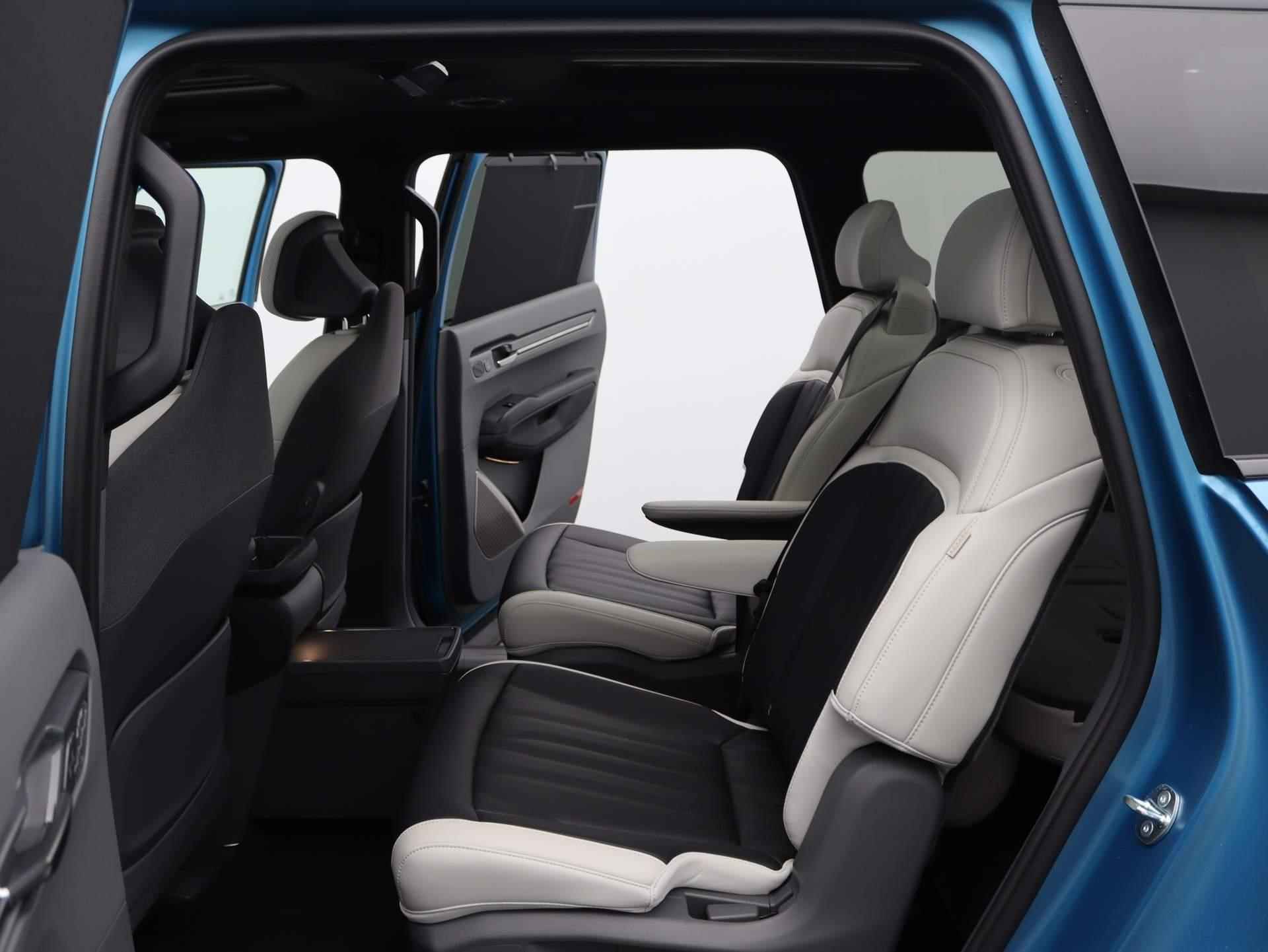 Kia EV9 Launch Edition GT-Line AWD 6p. 99.8 kWh 23inch Concaver Velgen | 6-Zits | Massage Stoel | Navi | Clima | Leer | Matrix Led | V2G | V2H - 31/58