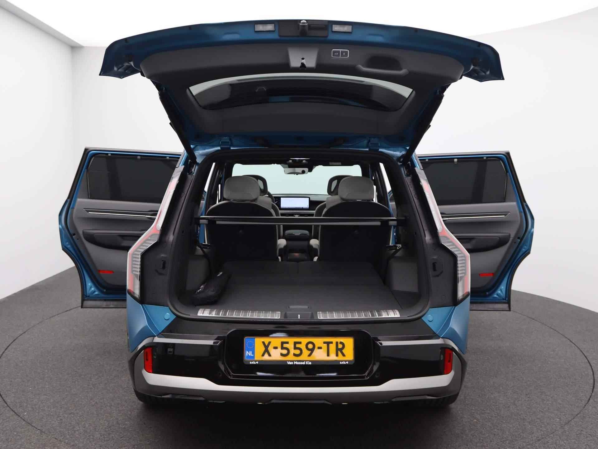 Kia EV9 Launch Edition GT-Line AWD 6p. 99.8 kWh 23inch Concaver Velgen | 6-Zits | Massage Stoel | Navi | Clima | Leer | Matrix Led | V2G | V2H - 50/58