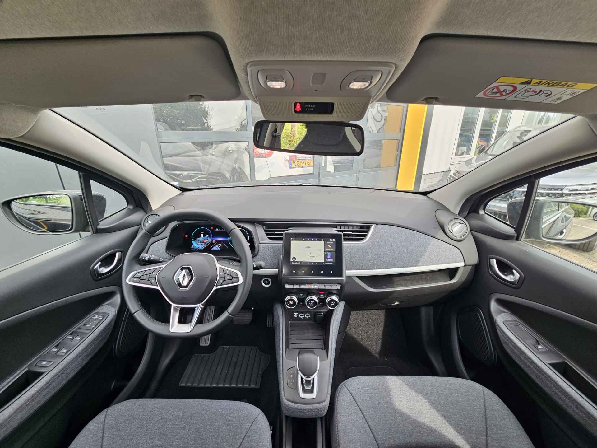 Renault ZOE R135 Evolution 52 kWh | Navigatie | Pack Comfort | Sensoren en Camera | € 2.000,- subsidie SEPP - 3/37