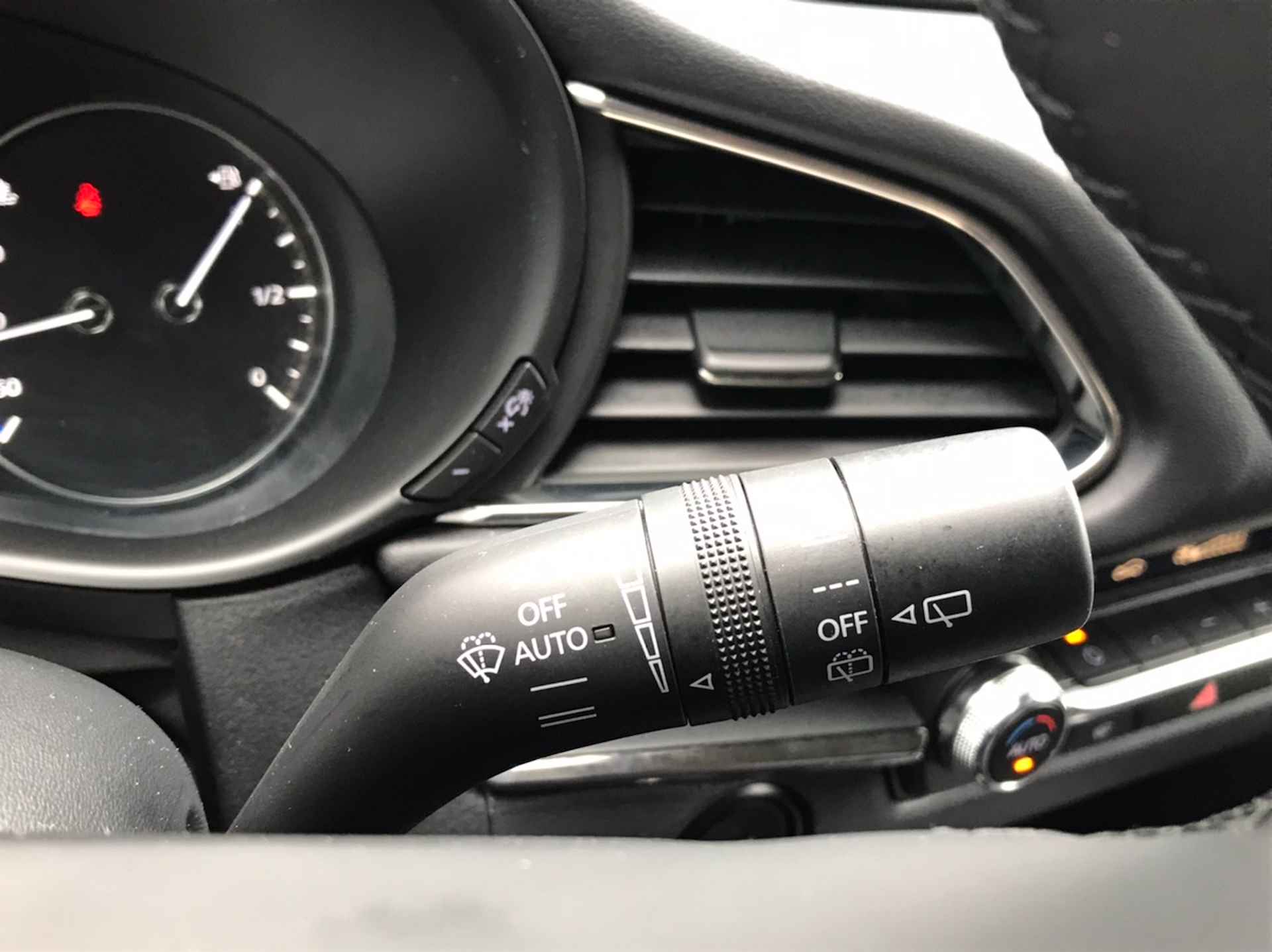 MAZDA Cx-30 E-Skyactiv G 150pk M Hybrid Automaat Homura | Navigatie Apple Car Play | Blindspot Warning | LED Verlichting | Parkeercamera | - 17/30