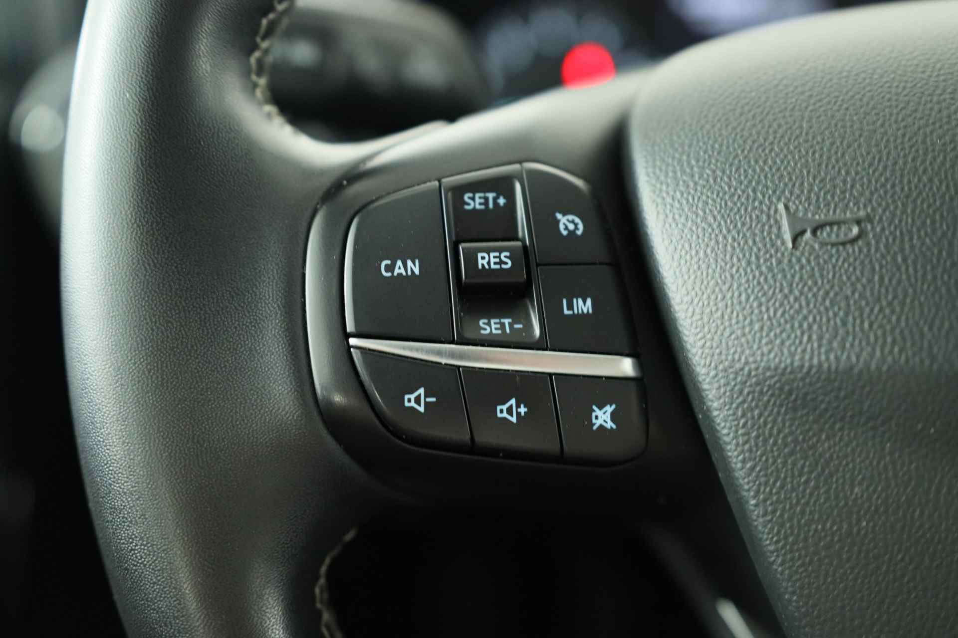 Ford Fiesta 1.0 EcoBoost Titanium | Navigatie | Climate Control | Cruise | LED | Parkeersensoren | Lichtmetalen Velgen - 13/34