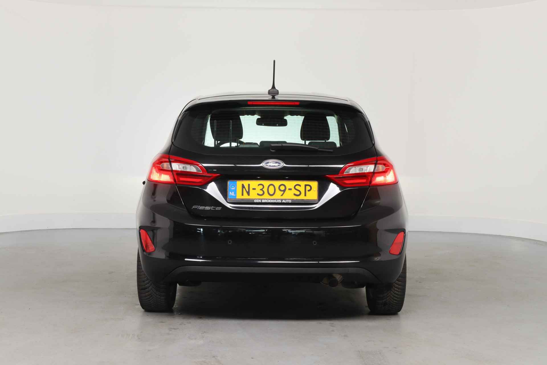 Ford Fiesta 1.0 EcoBoost Titanium | Navigatie | Climate Control | Cruise | LED | Parkeersensoren | Lichtmetalen Velgen - 16/34