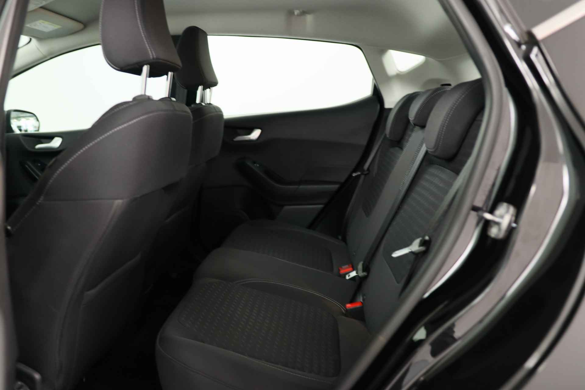 Ford Fiesta 1.0 EcoBoost Titanium | Navigatie | Climate Control | Cruise | LED | Parkeersensoren | Lichtmetalen Velgen - 22/34