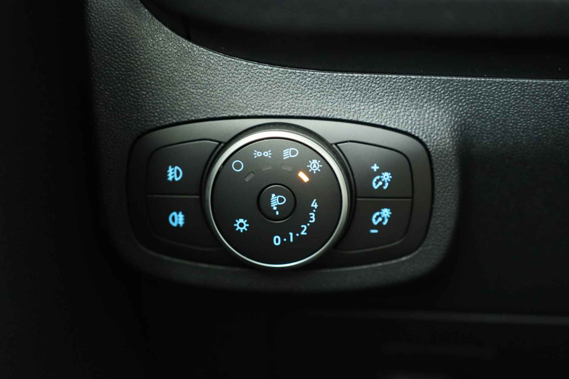 Ford Fiesta 1.0 EcoBoost Titanium | Navigatie | Climate Control | Cruise | LED | Parkeersensoren | Lichtmetalen Velgen - 29/34