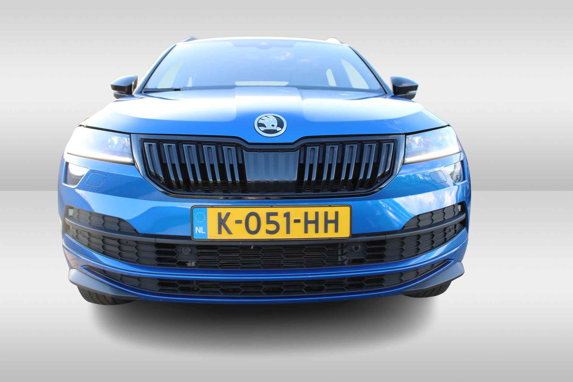 Škoda Karoq 1.5 TSI 150pk ACT Sportline Business Comfort DSG Automaat Navigatie /Parkeersensoren / LED verlichting / Camera / 19"LM Velgen /Stoelverwarming - 6/37