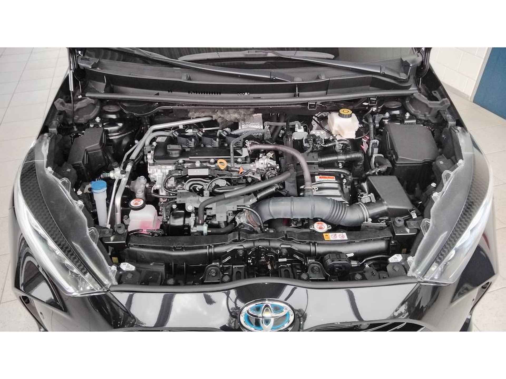 Toyota Yaris 1.5 Hybrid Executive Dodehoek P.sensoren - 27/28