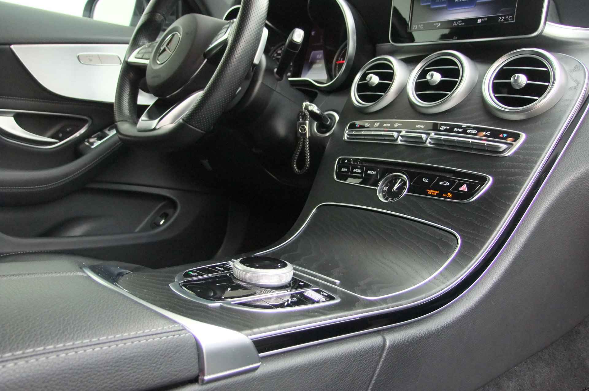 Mercedes-Benz C-Klasse Coupé 220 d Prestige / AMG/ Camera / Head-up / LED / BTW auto - 24/30