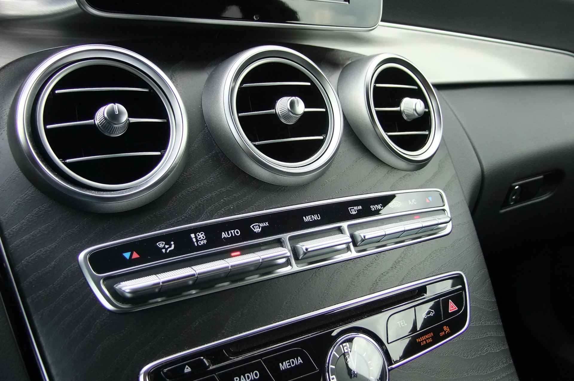 Mercedes-Benz C-Klasse Coupé 220 d Prestige / AMG/ Camera / Head-up / LED / BTW auto - 30/30