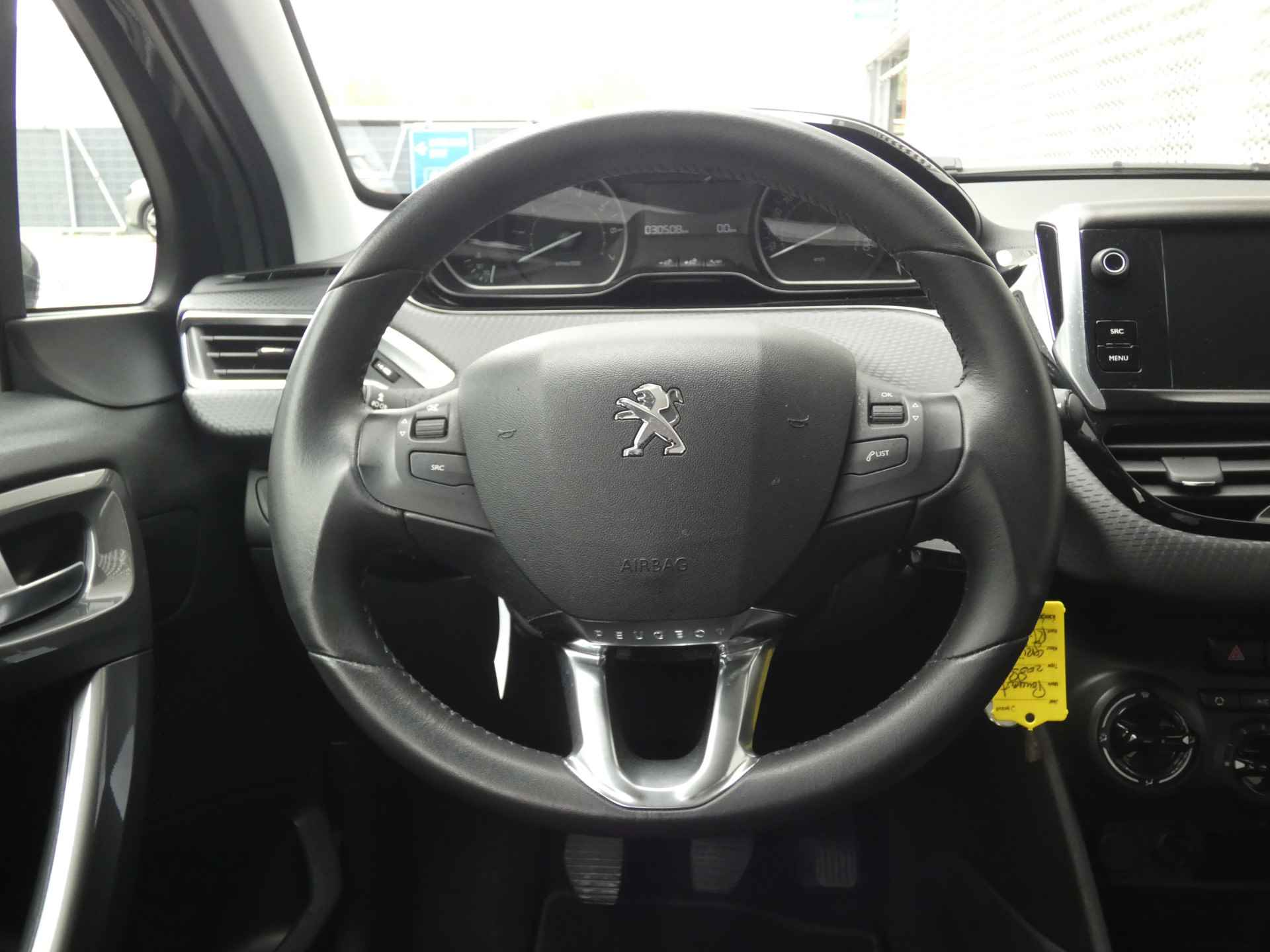 Peugeot 2008 1.2 110PK Lion ! Navigatie | Parkeerhulp | Cruise Control | Applecar Play ! - 19/32