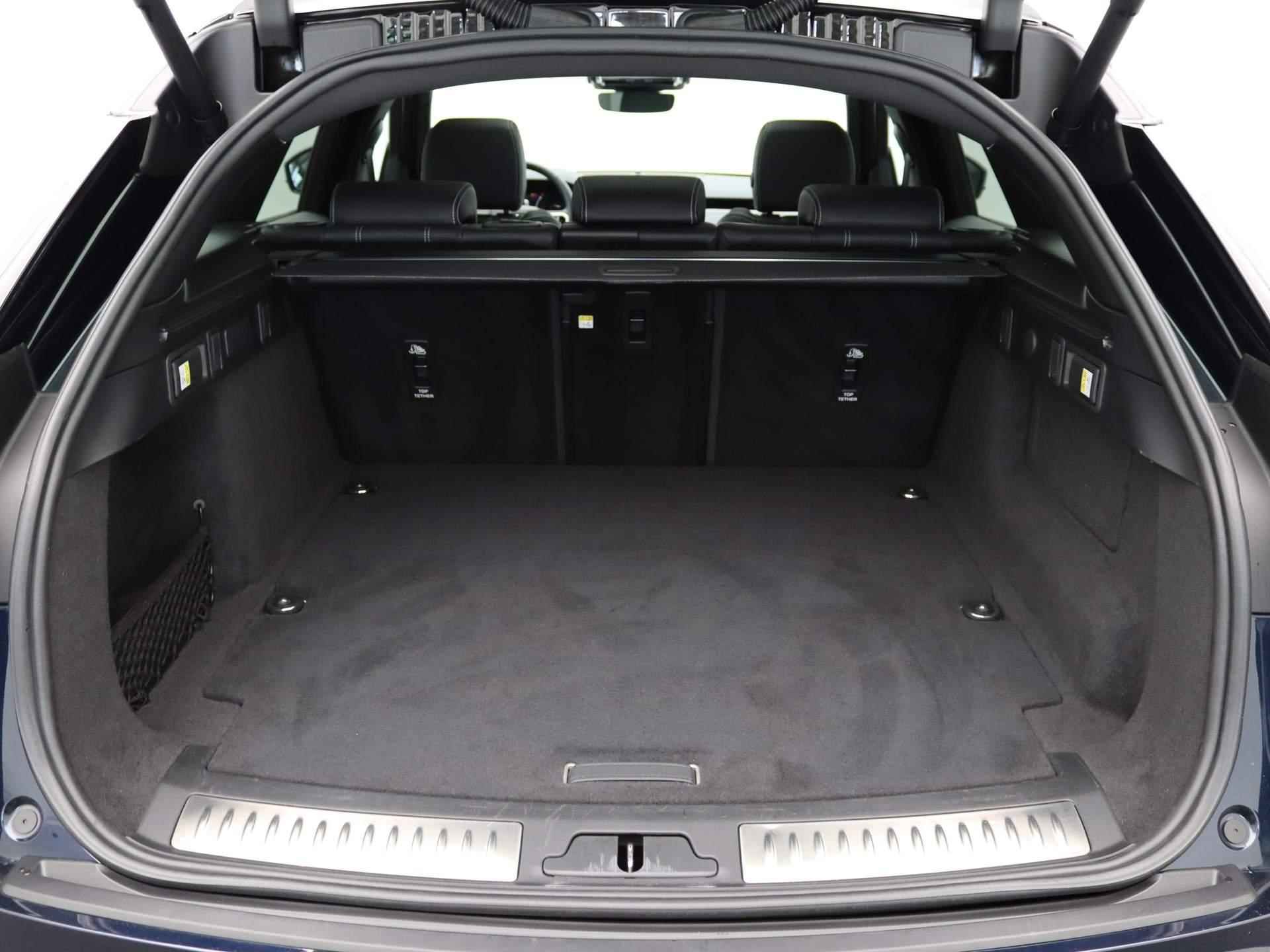 Land Rover Range Rover Velar 2.0 P400e R-Dynamic S | Np Eur €100.500,- | Black Pack | Trekhaak | Schuifdak | Verwarmd stuurwiel - 33/48