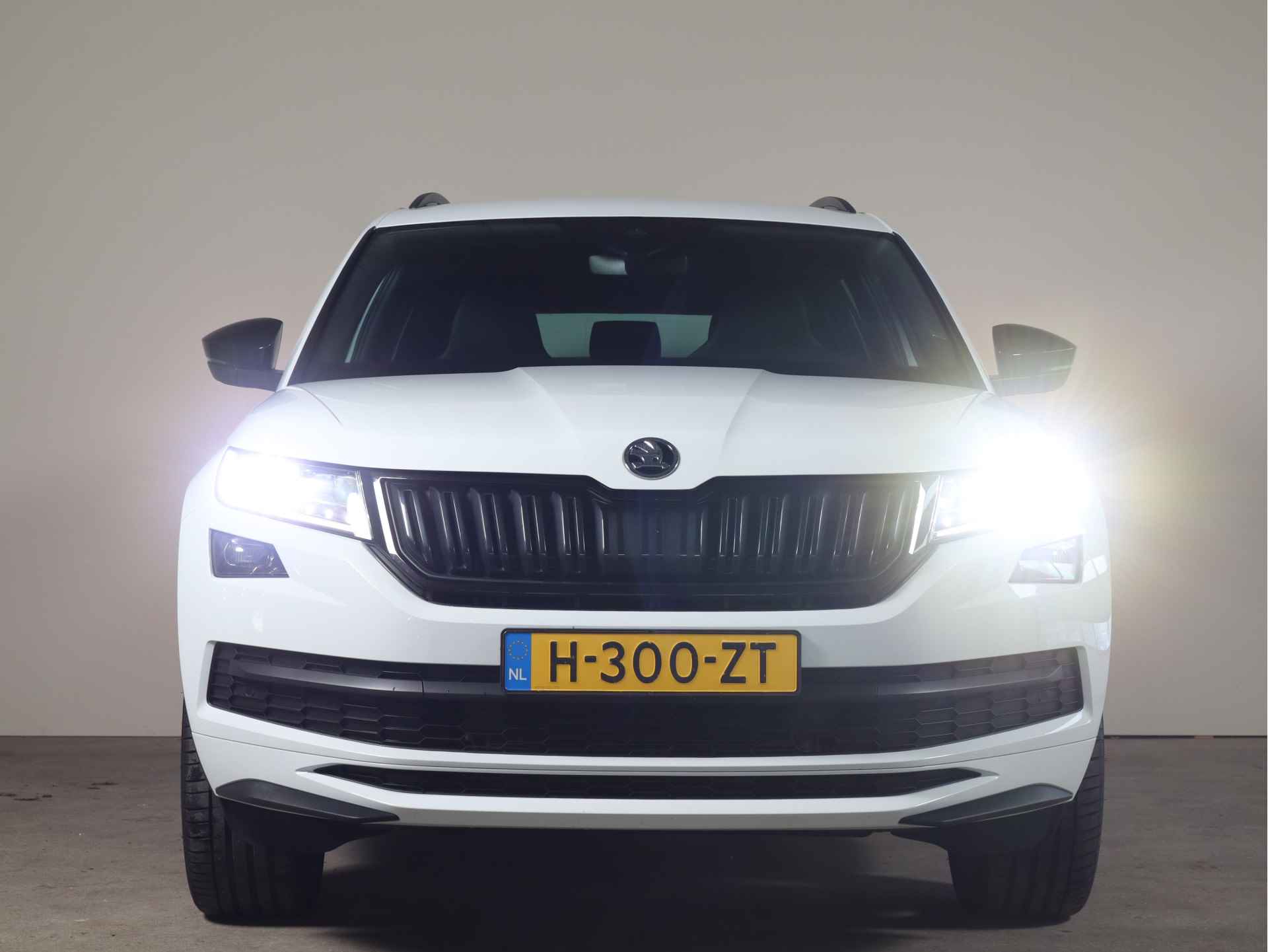 Škoda Kodiaq 1.5 TSI Sportline Business NL-Auto!! Elek.Stoelen I Trekhaak I Carplay - 4/43