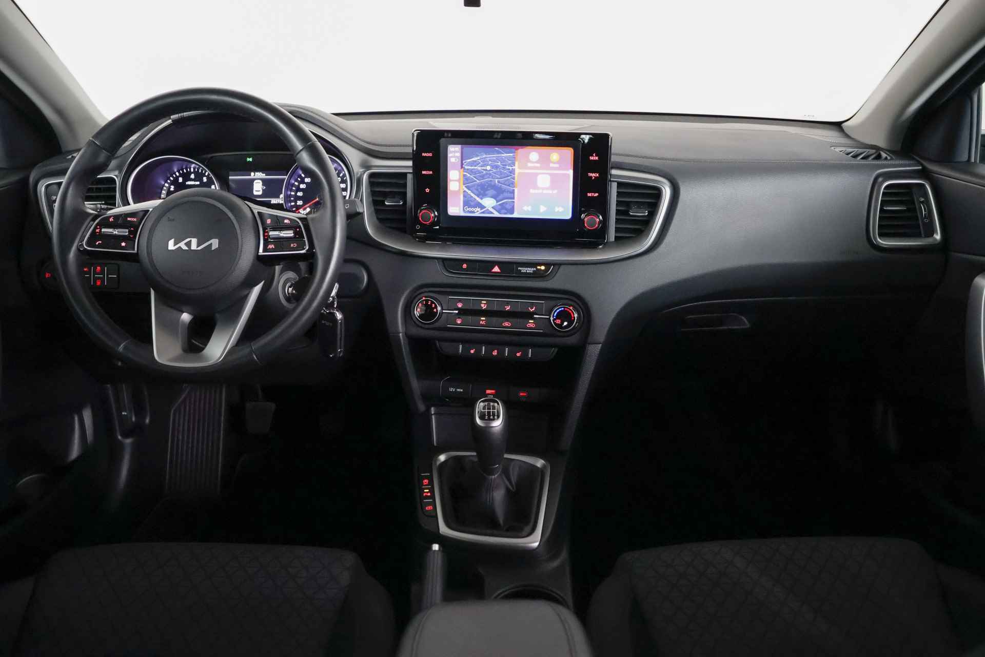 Kia Ceed 1.0 T-GDi ComfortLine / Carplay / Camera / Cruise control / DAB - 27/29