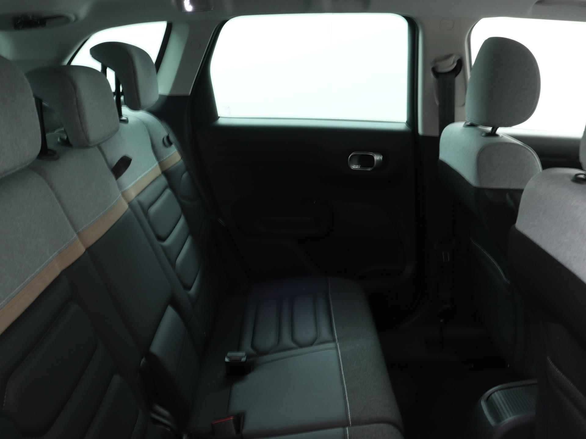 Citroen C3 Aircross Shine Pack 110pk  | Navigatie | Camera | Head Up Display | Afdaal Systeem | Voorstoelen Verwarmd - 23/38