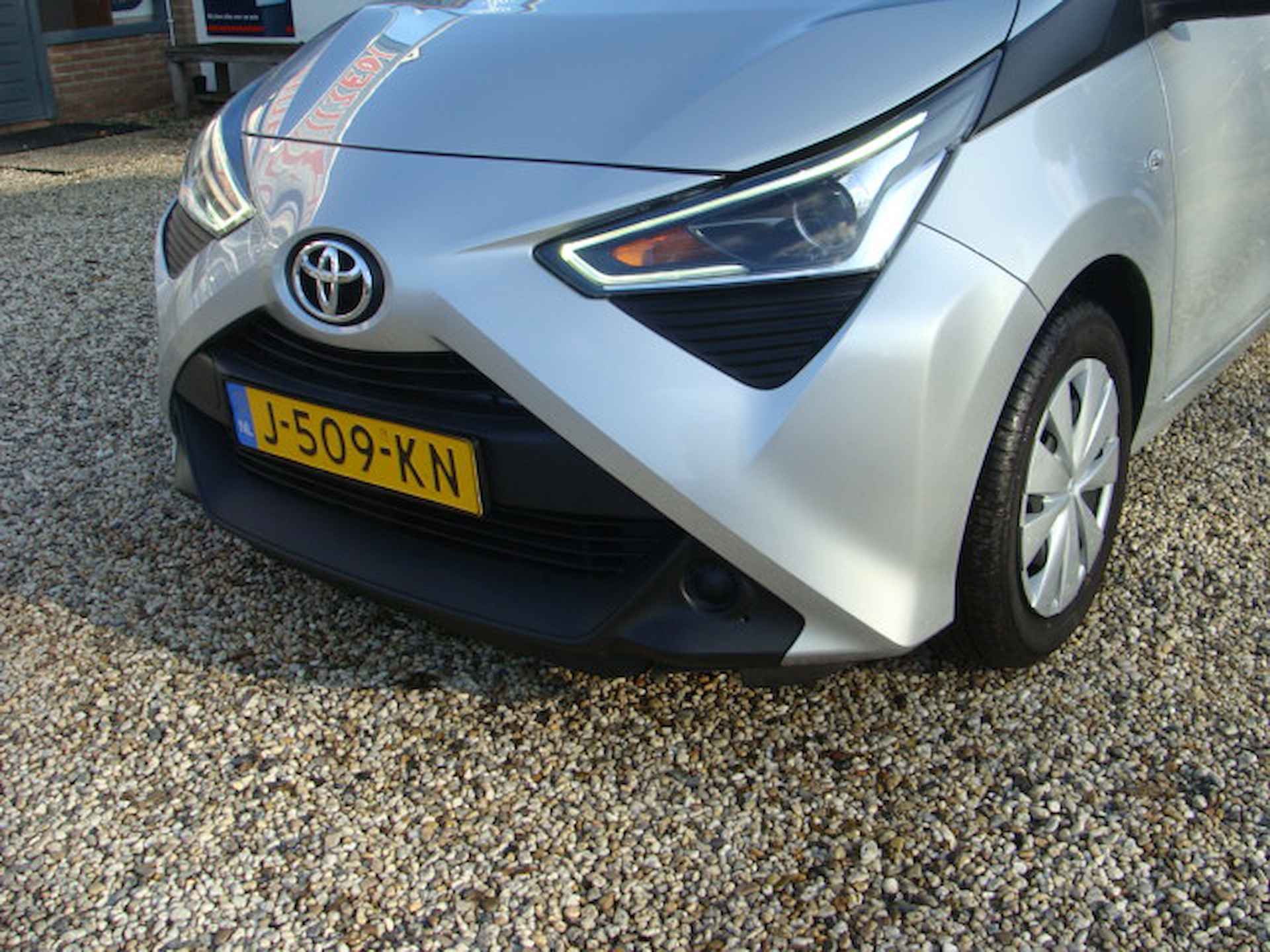 Toyota Aygo 1.0 VVT-i 5drs x-fun - 6/24