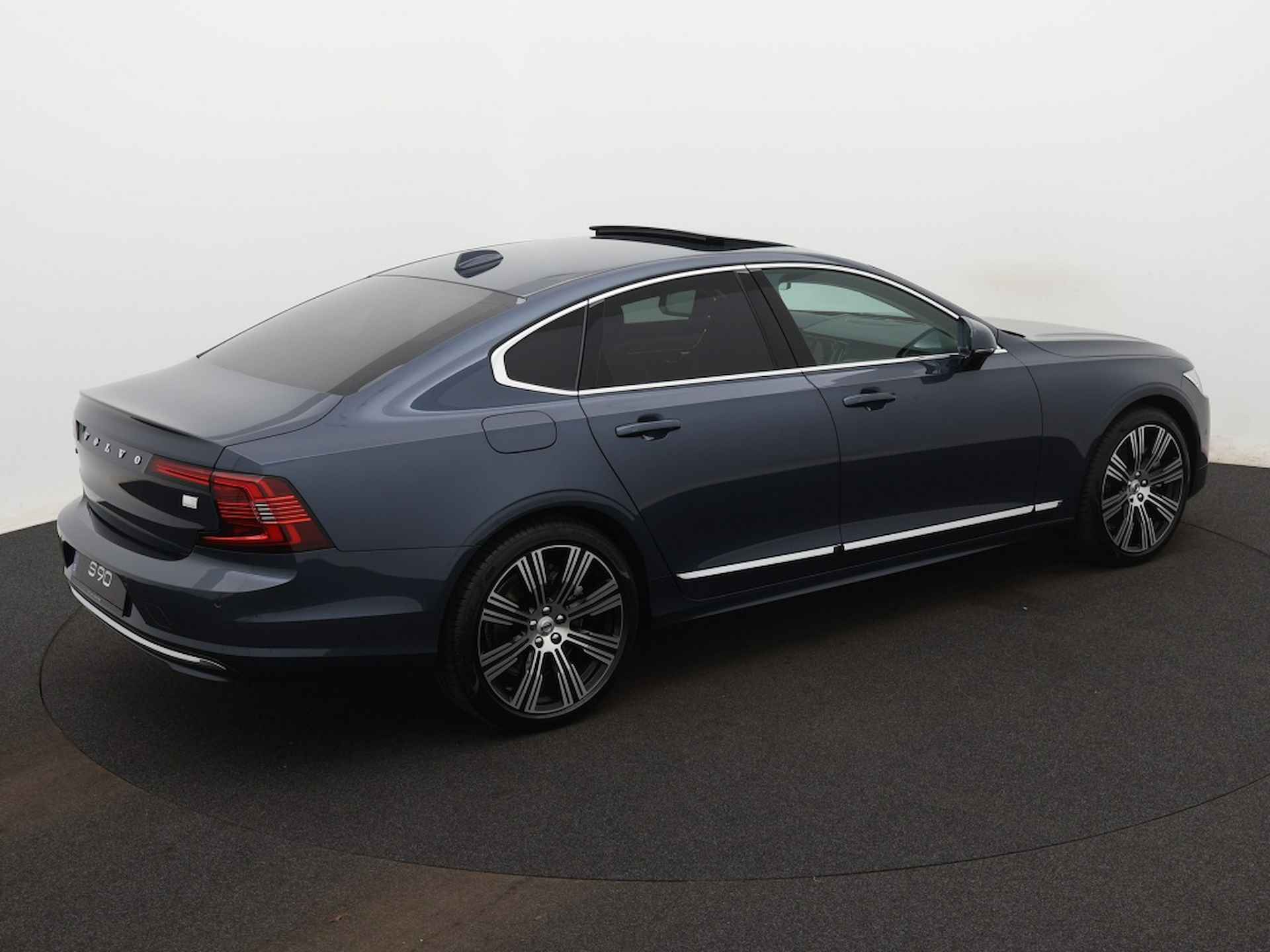 Volvo S90 T8 Ultimate - 10/51