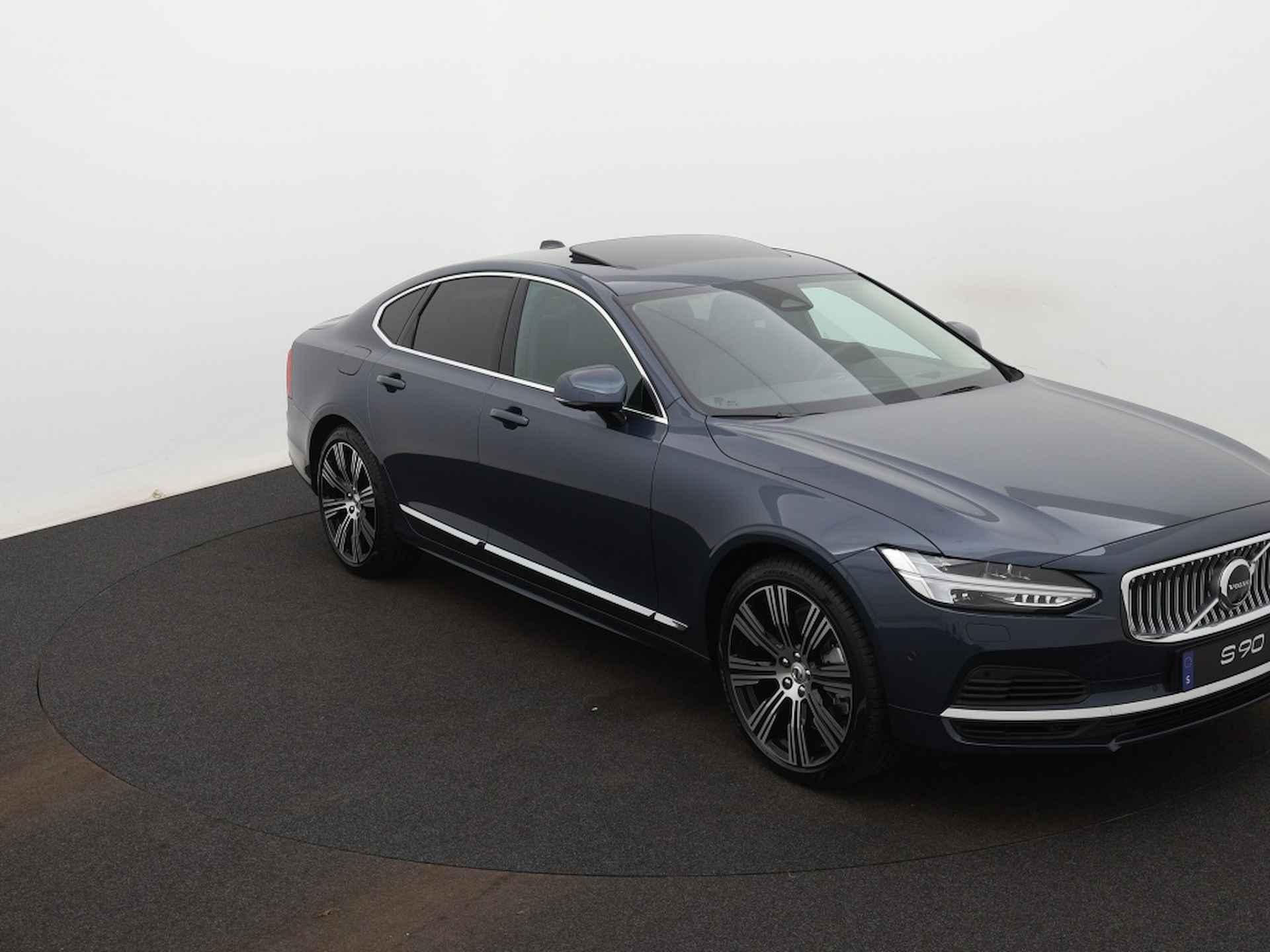 Volvo S90 T8 Ultimate - 11/51