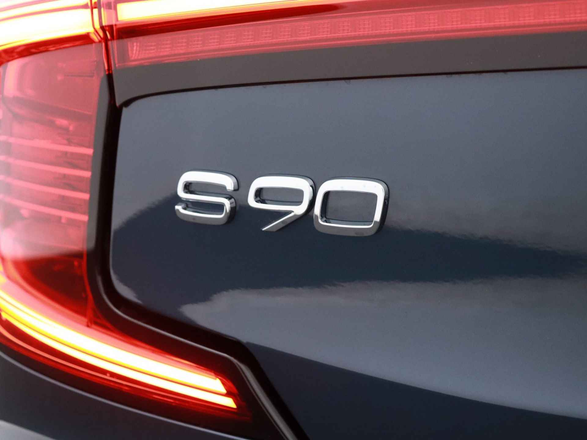 Volvo S90 T8 Ultimate - 48/51
