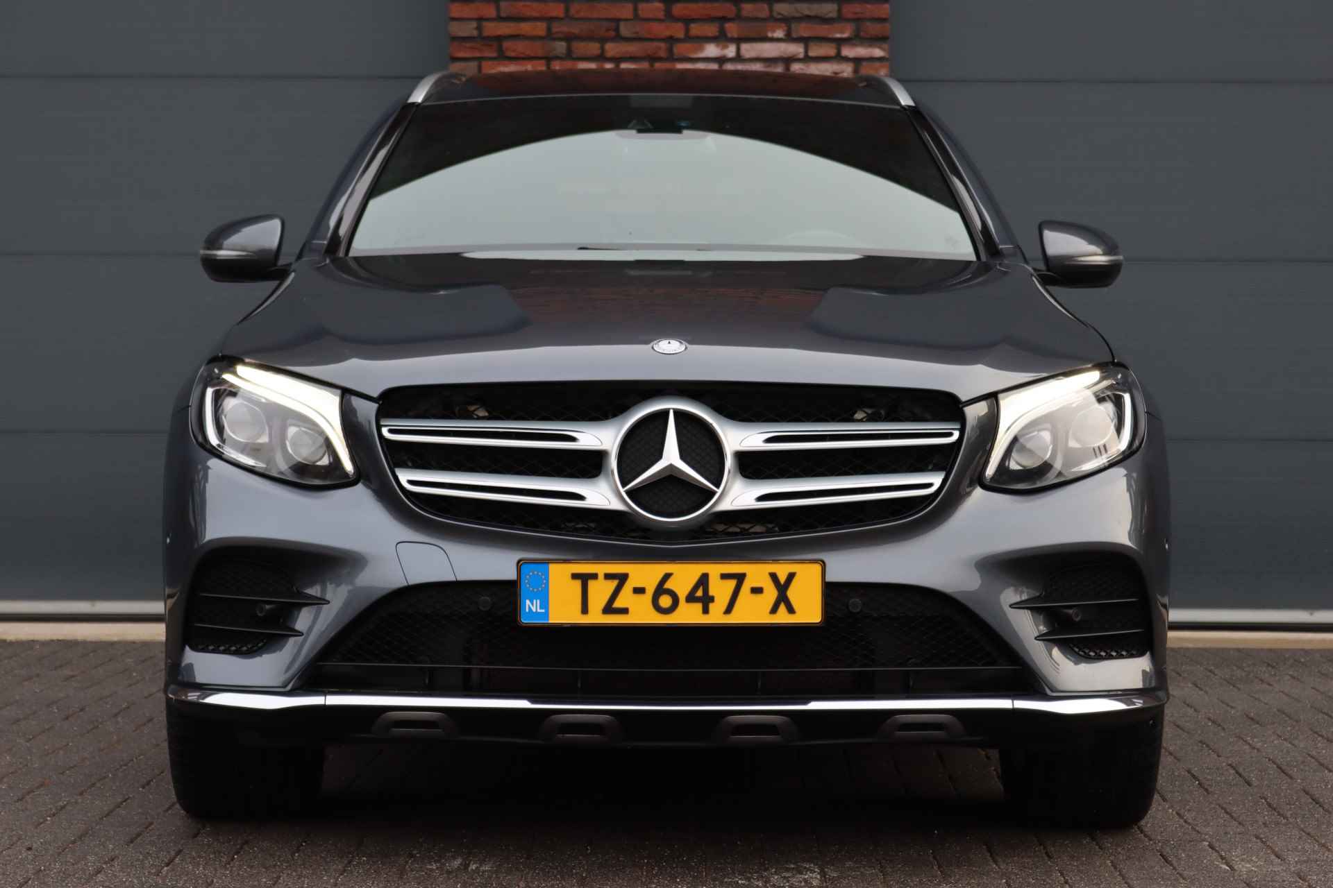 Mercedes-Benz GLC 250 d 4MATIC AMG Line Aut9 | Luchtvering | Panoramadak | Verwarmd Stuurwiel | Trekhaak | Standkachel | Memory | Burmester | Led Intelligent Light | Sfeerverlichting | - 14/41