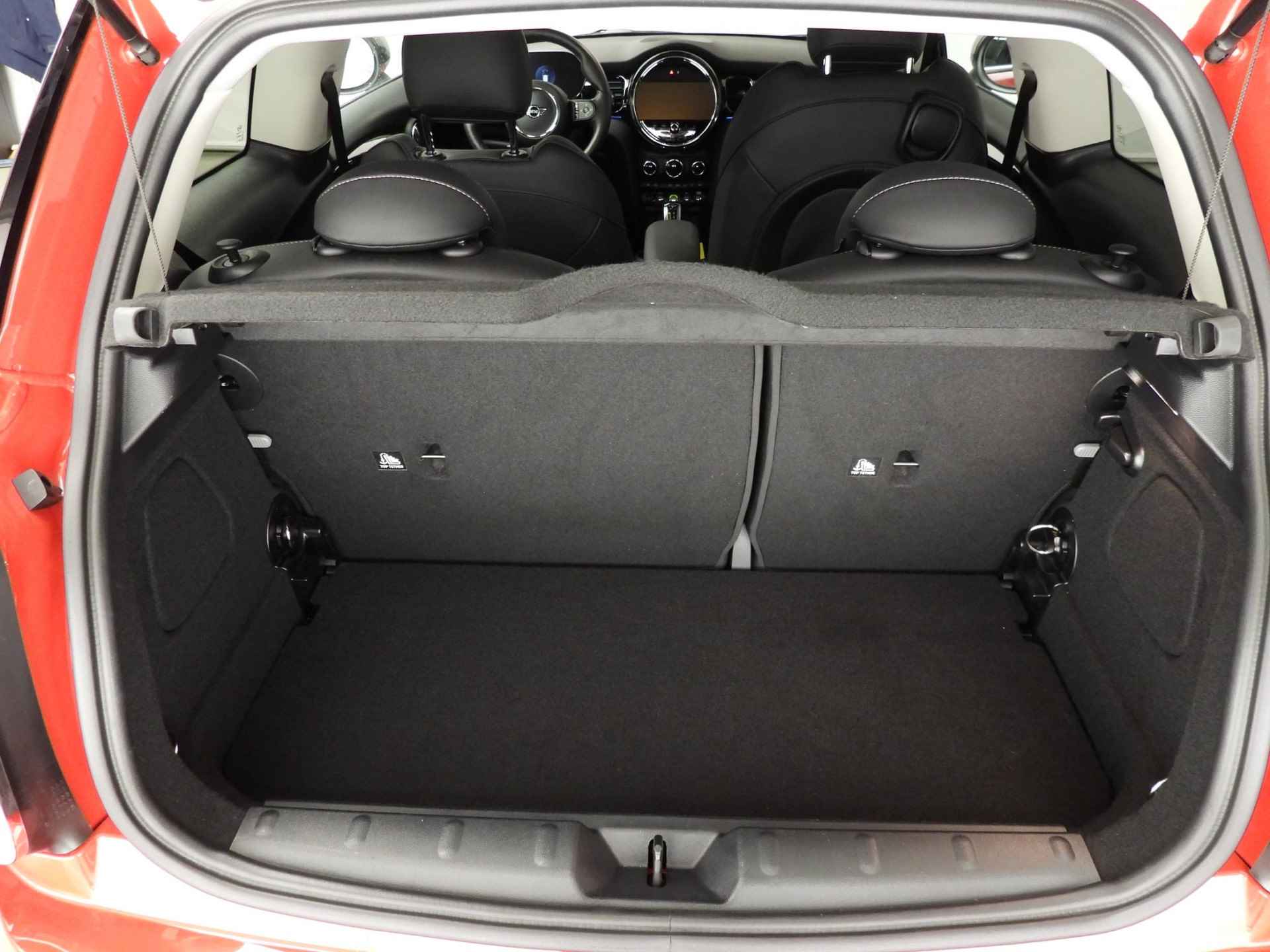 Mini 3-deurs Cooper SE Leder / Sportstoelen / Camera / PDC / Climate / Cruise / LED / Alu wielen 17 inch - 10/41