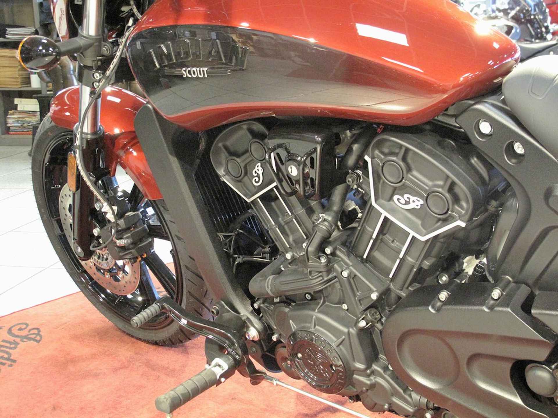Indian Scout Rogue Official Indian Motorcycle Dealer - 3/13