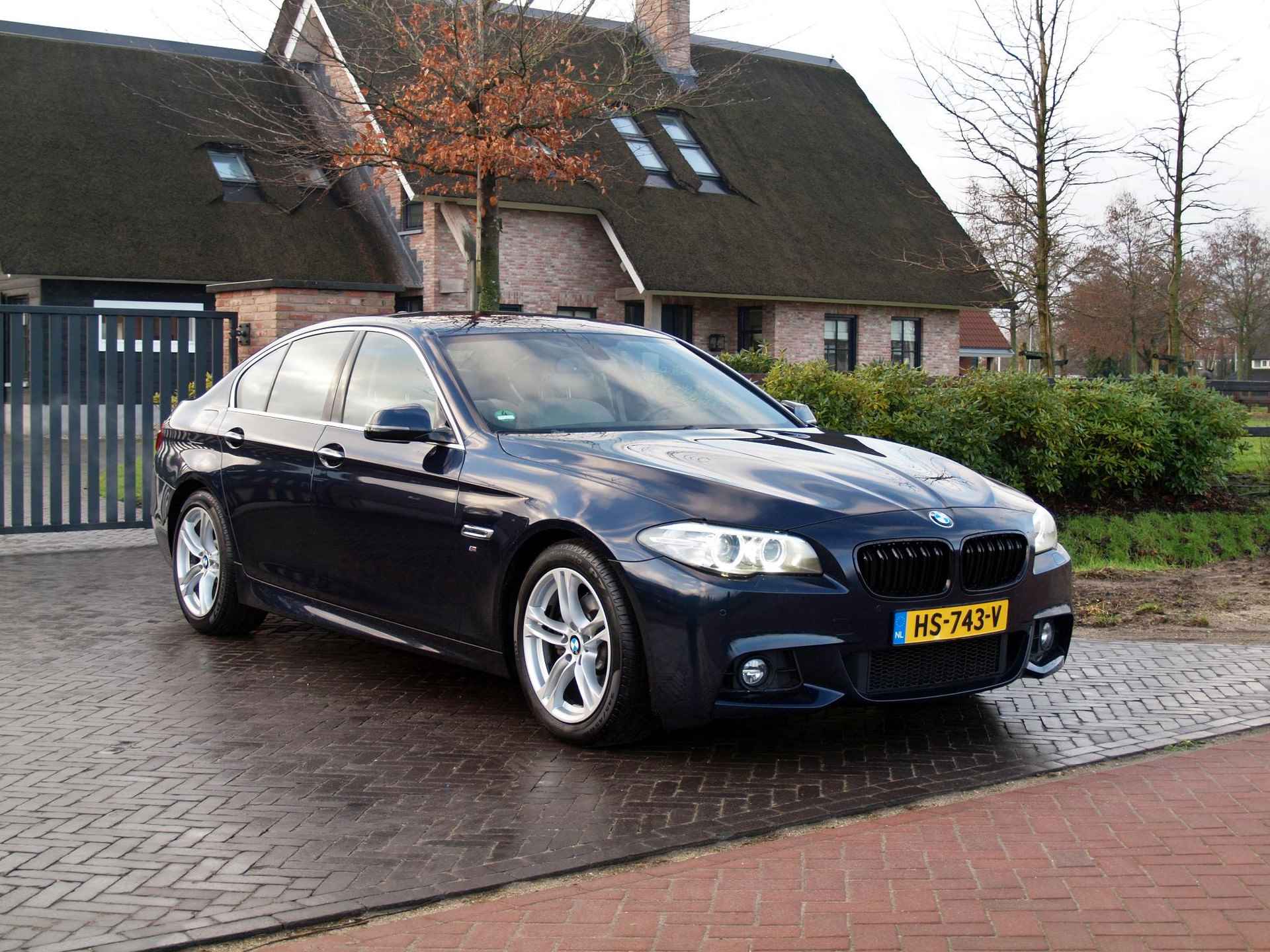 BMW 5-serie 520i Executive | M-pakket | Cruise Control | Parkeersensoren | Leer | - 4/31