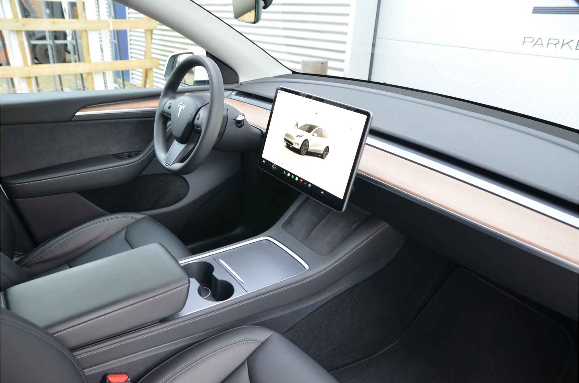 Tesla Model Y Long Range AWD 75 kWh AutoPilot, Trekhaak (1.600kg), incl. BTW - 11/34