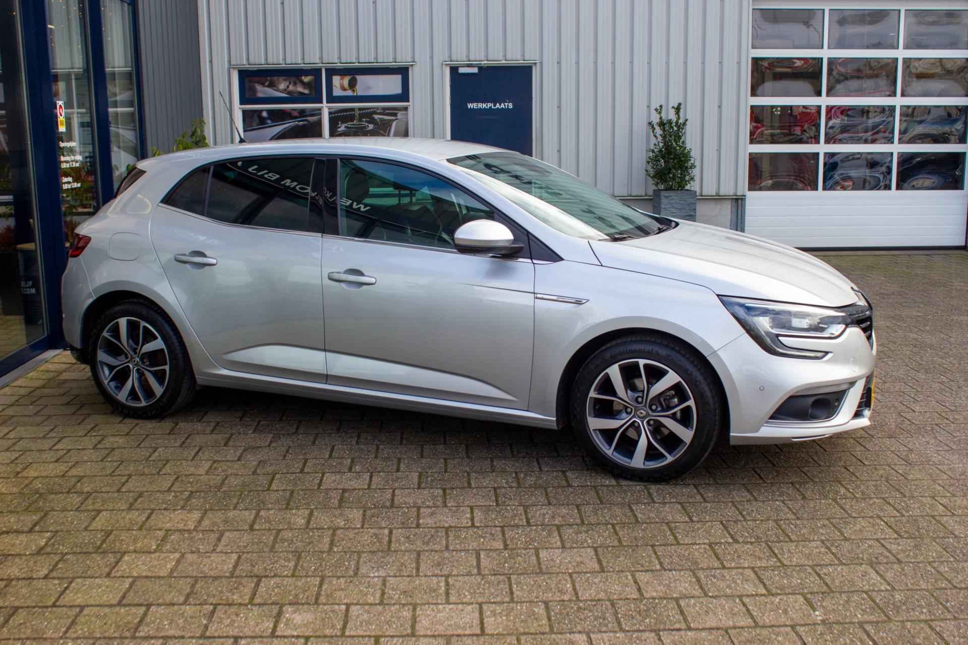 Renault Mégane 1.2 TCe Intens | Prijs rijklaar incl. 12 mnd garantie | Navi Keyless entry Lmv Camera Pdc Bluetooth Trekhaak - 11/52