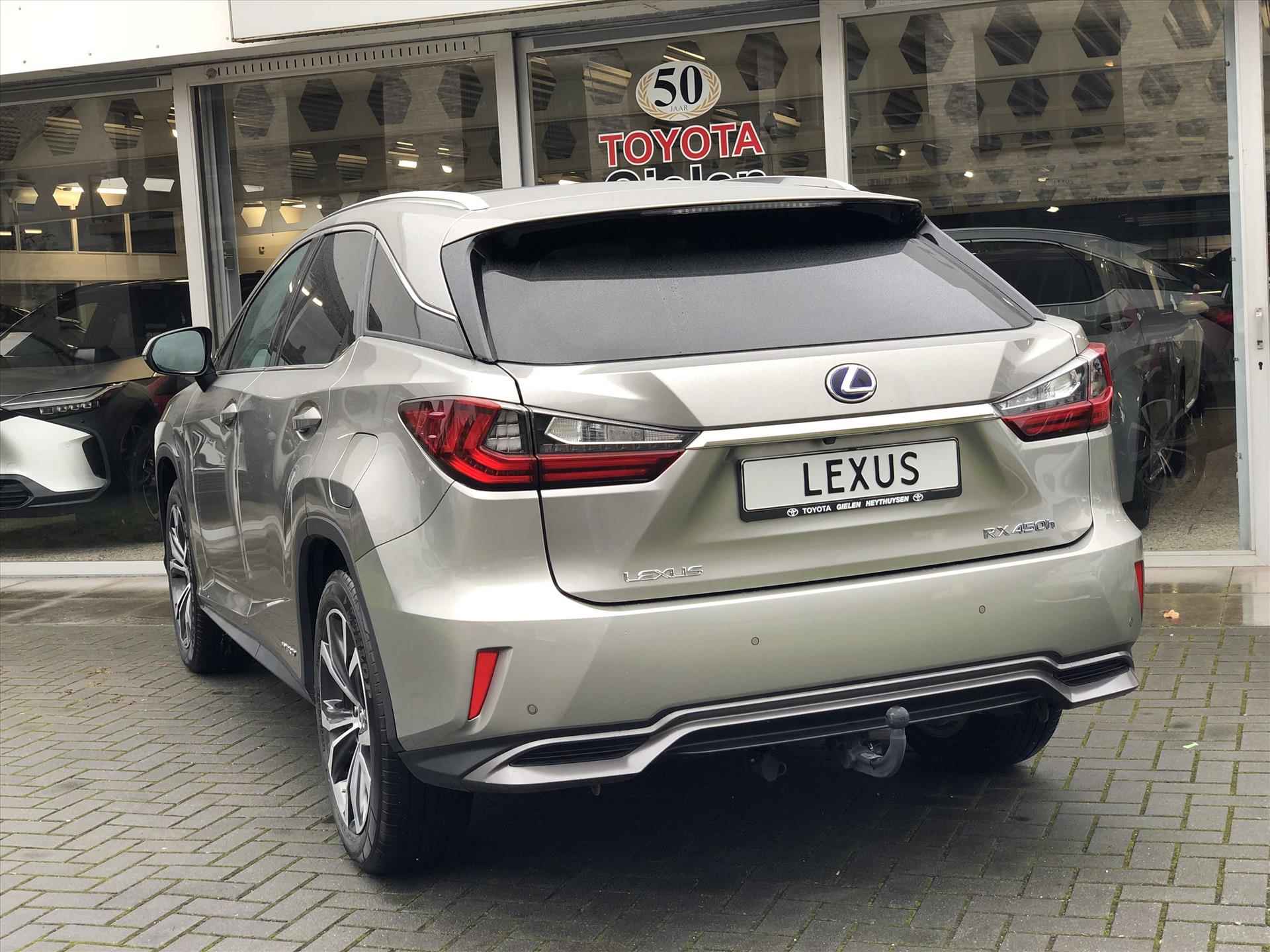 Lexus Rx 450h 313pk AWD Luxury Line | Trekhaak, Panoramadak, Leer, Geheugenfunctie, Stoelventilatie, Dodehoekherkenning - 14/44