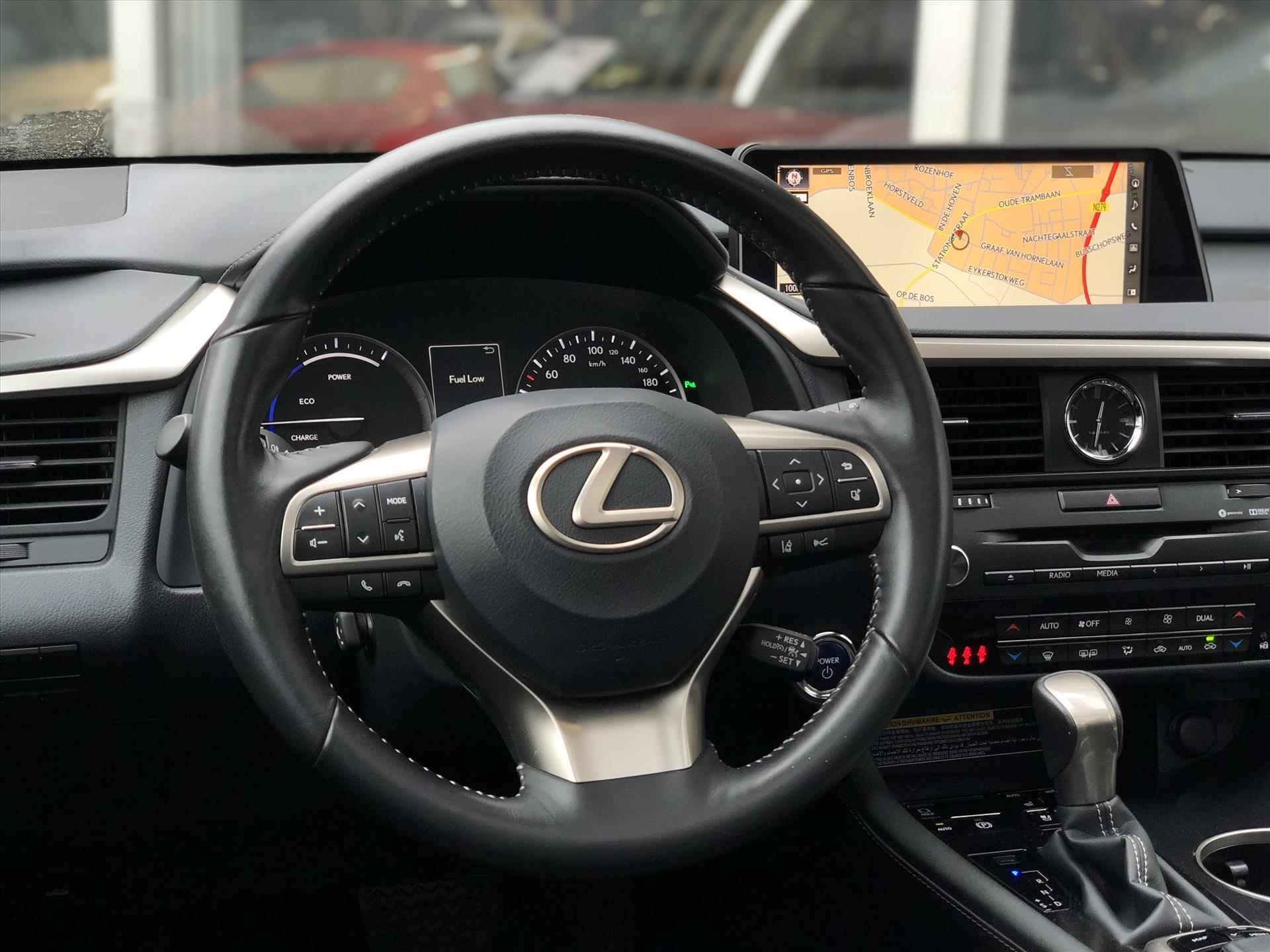 Lexus Rx 450h 313pk AWD Luxury Line | Trekhaak, Panoramadak, Leer, Geheugenfunctie, Stoelventilatie, Dodehoekherkenning - 18/44