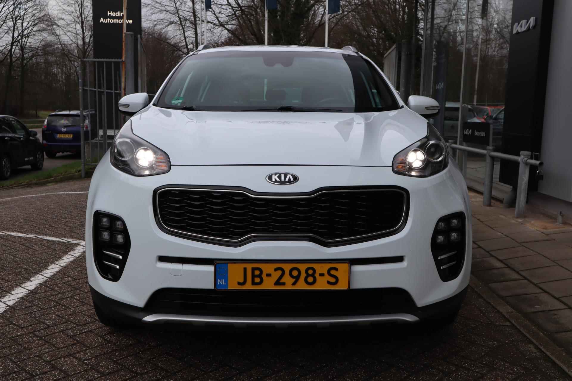 Kia Sportage 1.6 T-GDI GT-Line First Edition LEDER / NAVIGATIE / CAMERA / TREKHAAK - 13/35