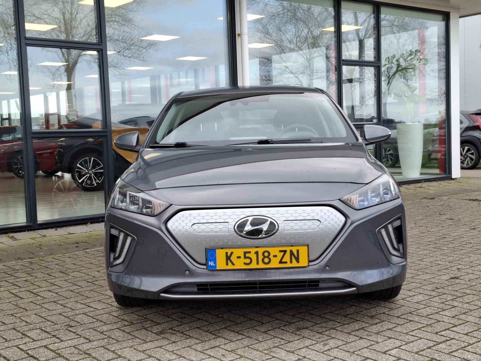 Hyundai IONIQ Premium EV 38 kWh | Pano | Leer | Stoelverwarming/koeling | Stuurverwarming | Navi | Clima | Cruise - 8/45