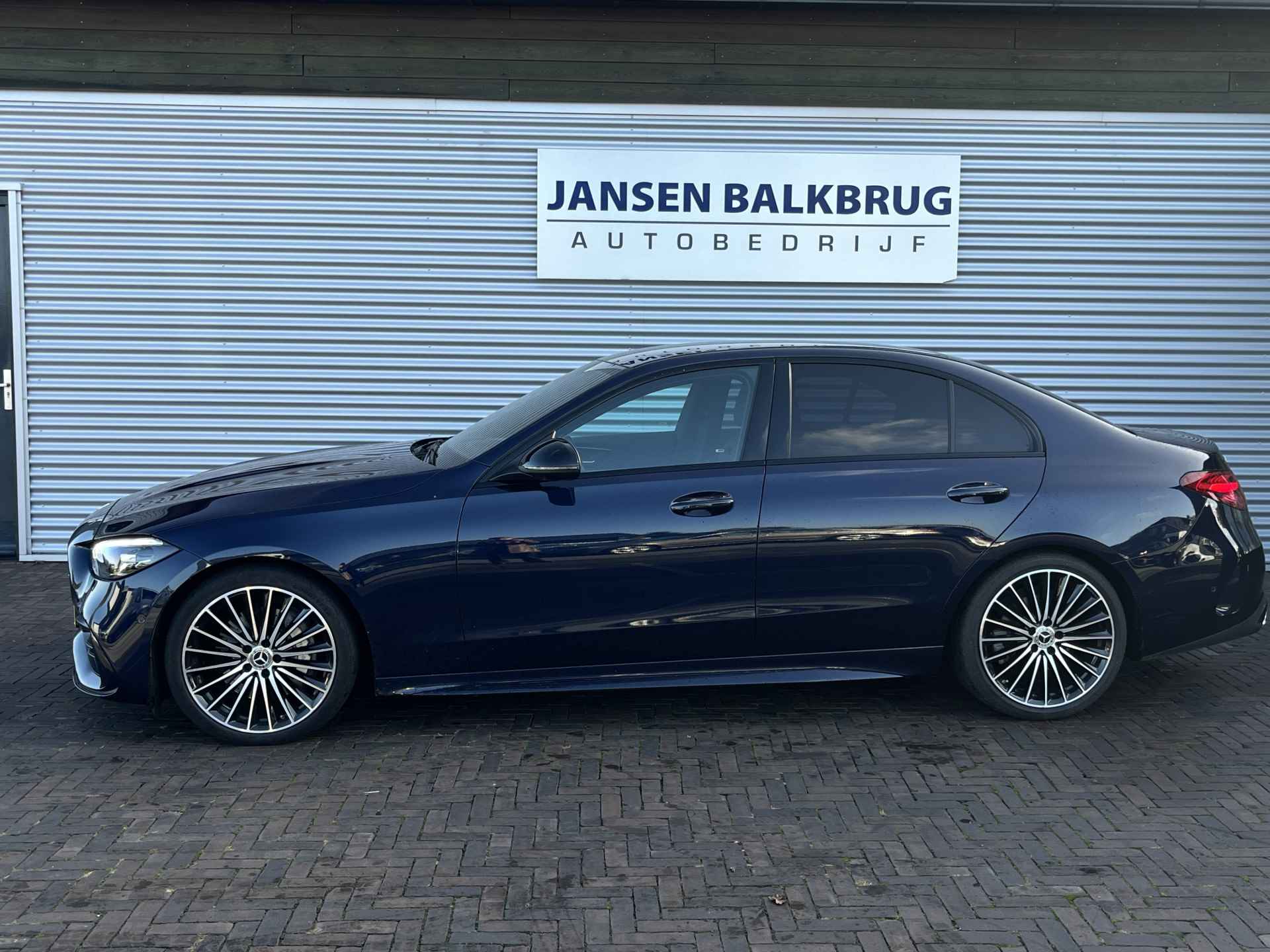 Mercedes-Benz C-Klasse 180 AMG Line night pakket - 4/25