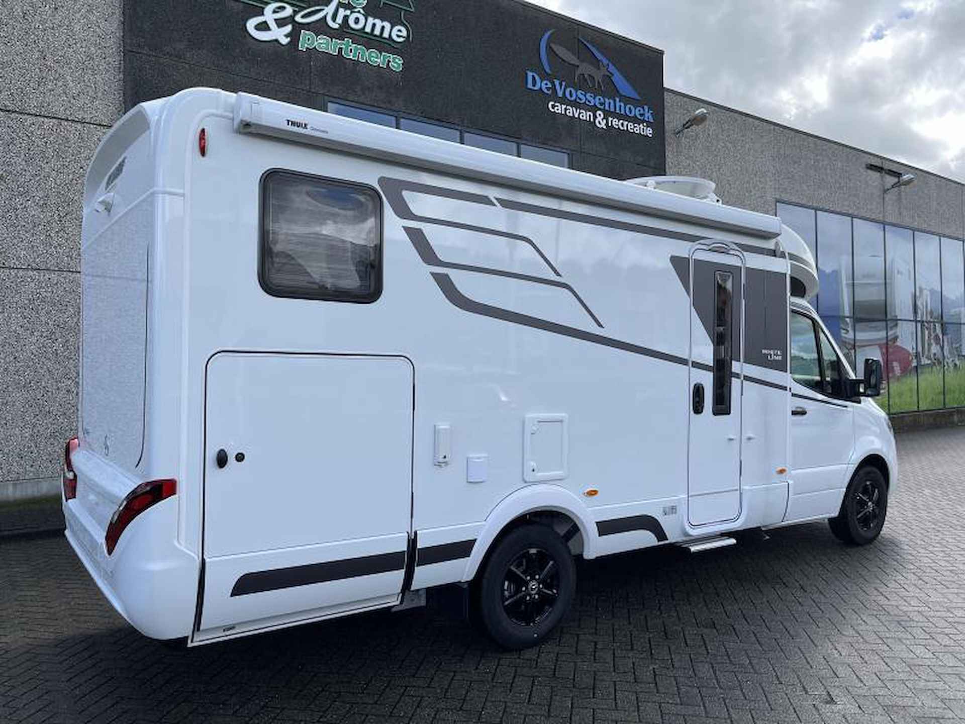 Hymer B-MCT 600 White-Line  Schotel/Luifel/Leder - 4/16