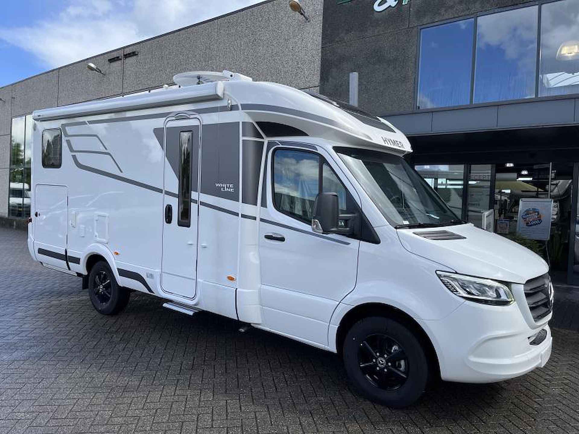 Hymer B-MCT 600 White-Line  Schotel/Luifel/Leder - 5/16