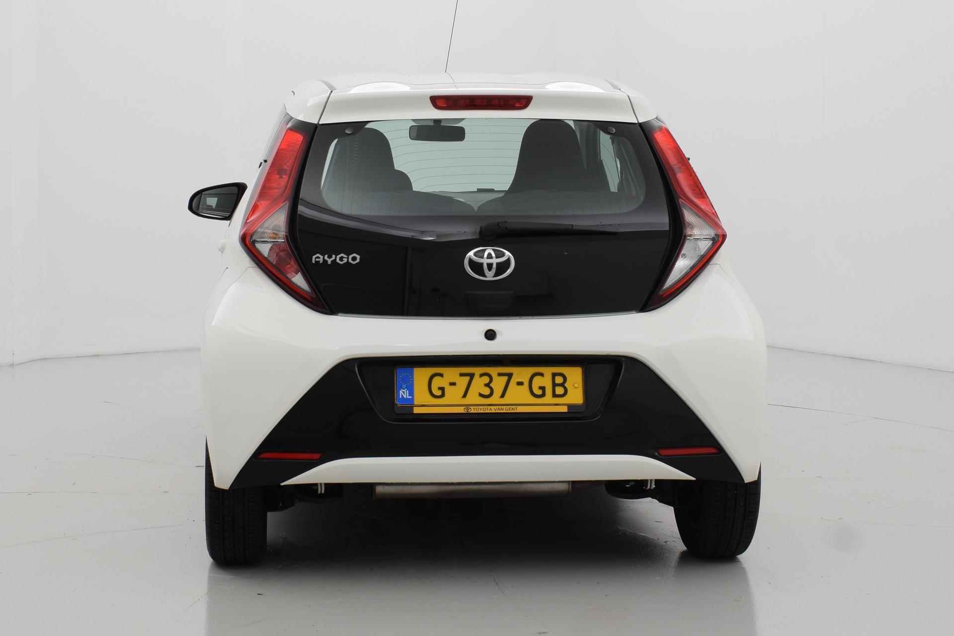 Toyota Aygo 1.0 VVT-i x-play Apple\Android 5drs - 34/36