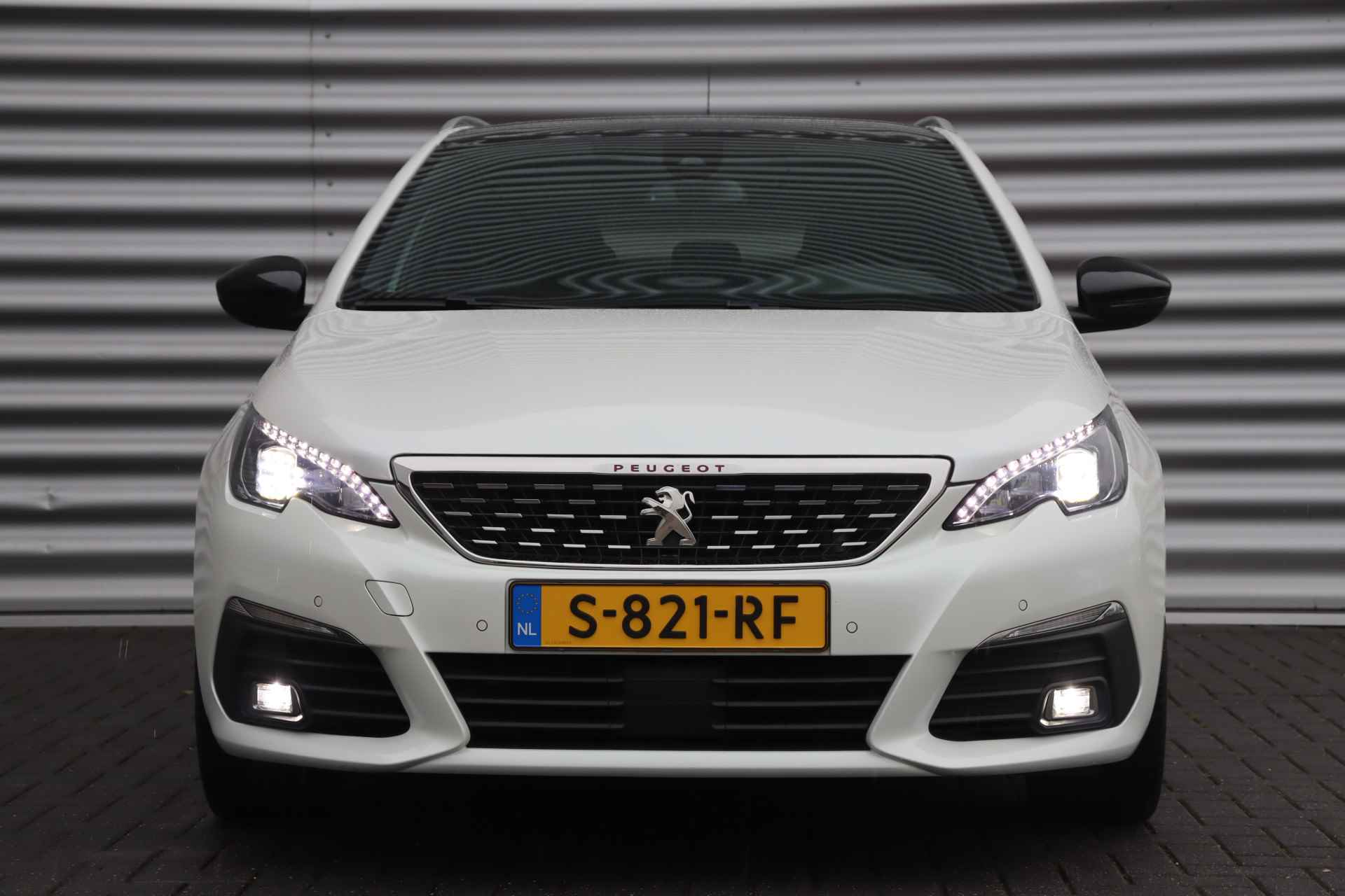 Peugeot 308 SW 1.2 PURETECH 130PK GT-LINE AUTOMAAT / NAVI / LEDER / CLIMA / PDC / 17" LMV / KEYLESS / FULL-LED / PANO. DAK / PARELMOER / BLU - 5/39