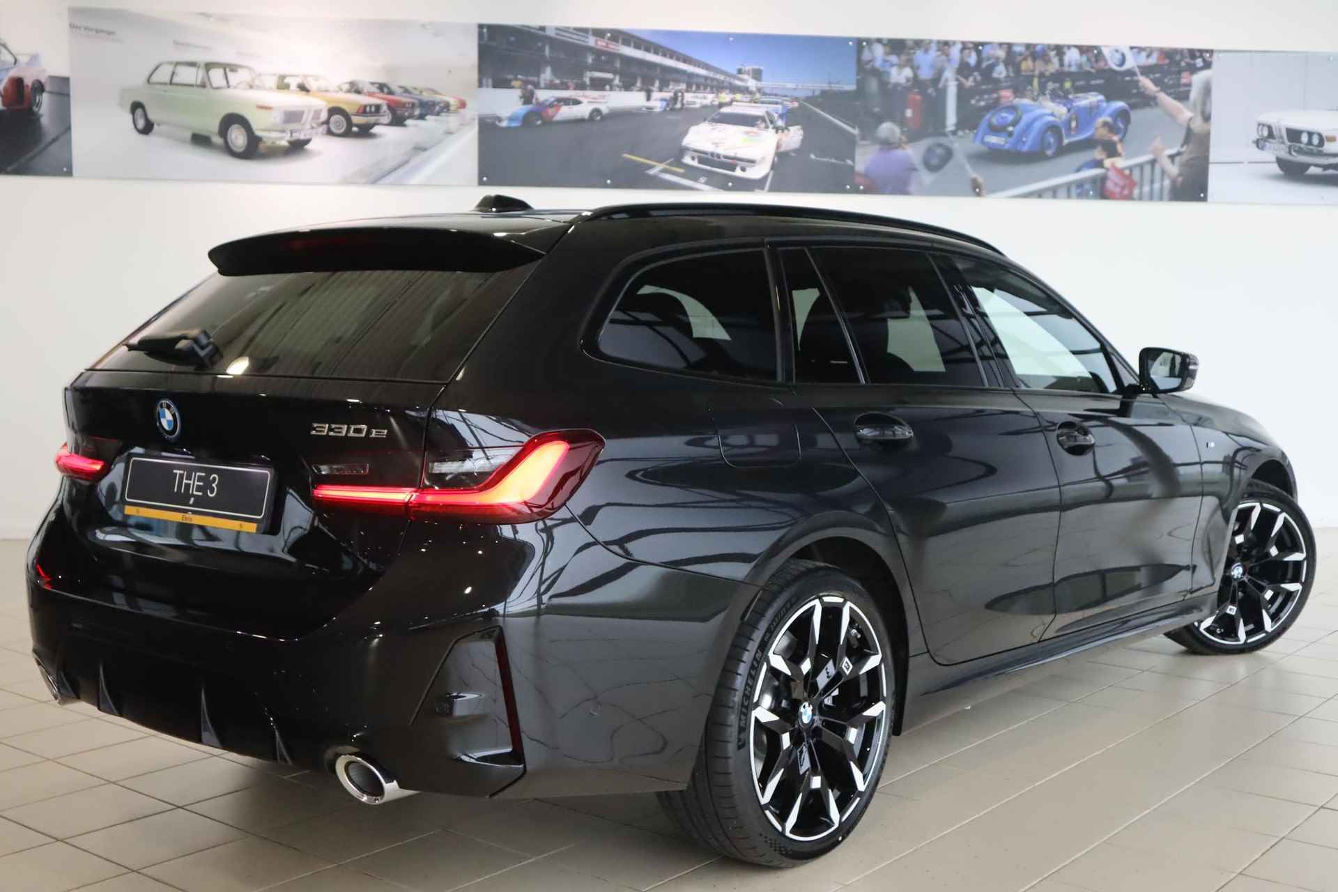 BMW 3-serie Touring 330e | M Sport Package | Innovation Pack | Comfort Pack - 2/34