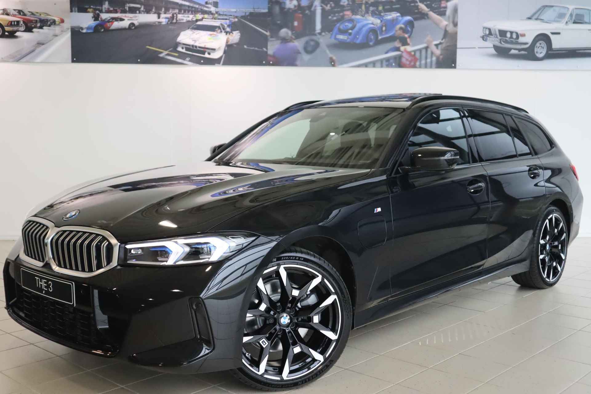 BMW 3-serie Touring 330e | M Sport Package | Innovation Pack | Comfort Pack - 34/34