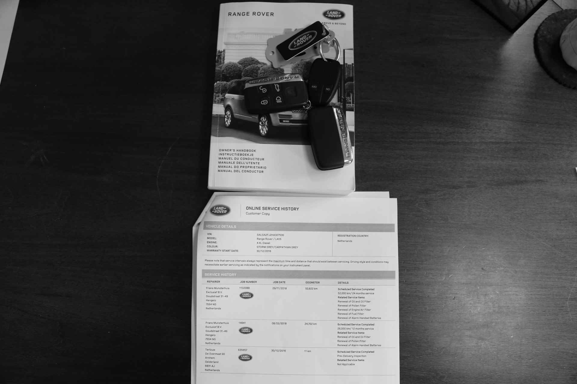 Land Rover Range Rover 4.4 SDV8 340PK Autobiography*NL-Auto*Perfect LR Onderh.*Panodak/Elek. Trekhaak/ACC/Head-Up/Standkachel/Luchtvering/Meridian/Soft - 6/75