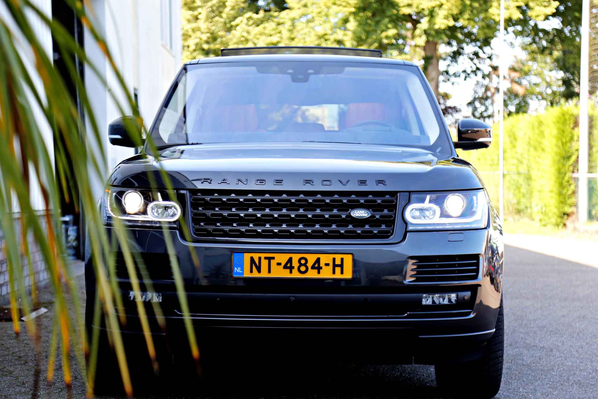 Land Rover Range Rover 4.4 SDV8 340PK Autobiography*NL-Auto*Perfect LR Onderh.*Panodak/Elek. Trekhaak/ACC/Head-Up/Standkachel/Luchtvering/Meridian/Soft - 25/75