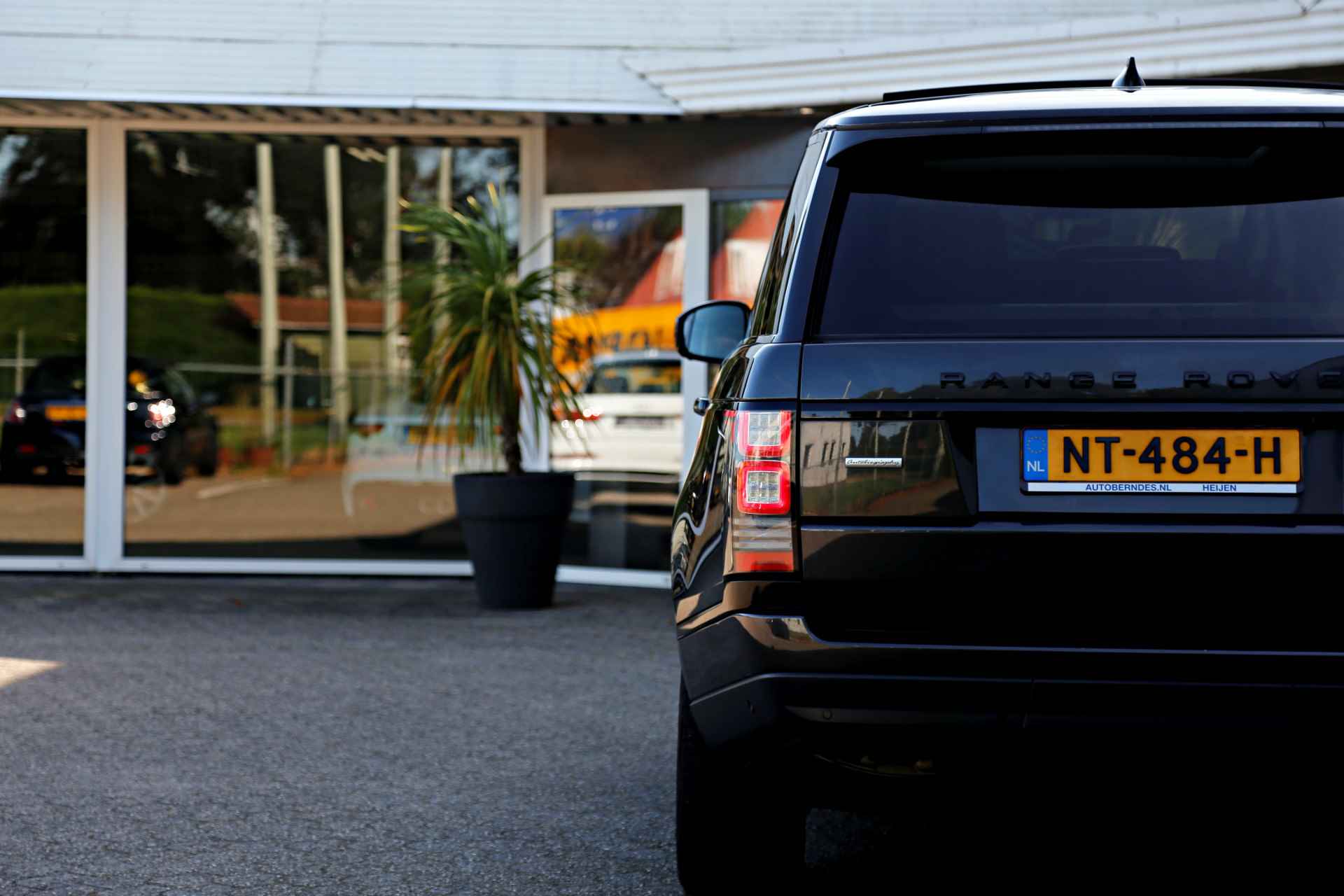Land Rover Range Rover 4.4 SDV8 340PK Autobiography*NL-Auto*Perfect LR Onderh.*Panodak/Elek. Trekhaak/ACC/Head-Up/Standkachel/Luchtvering/Meridian/Soft - 37/75