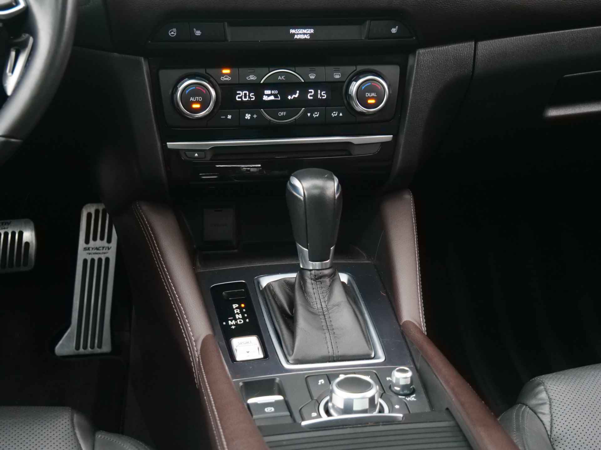 Mazda 6 2.5 SkyActiv-G 192 GT-M 192 Pk Automaat Navi / Apple Carplay / DAB / Camera / Leer - 44/55