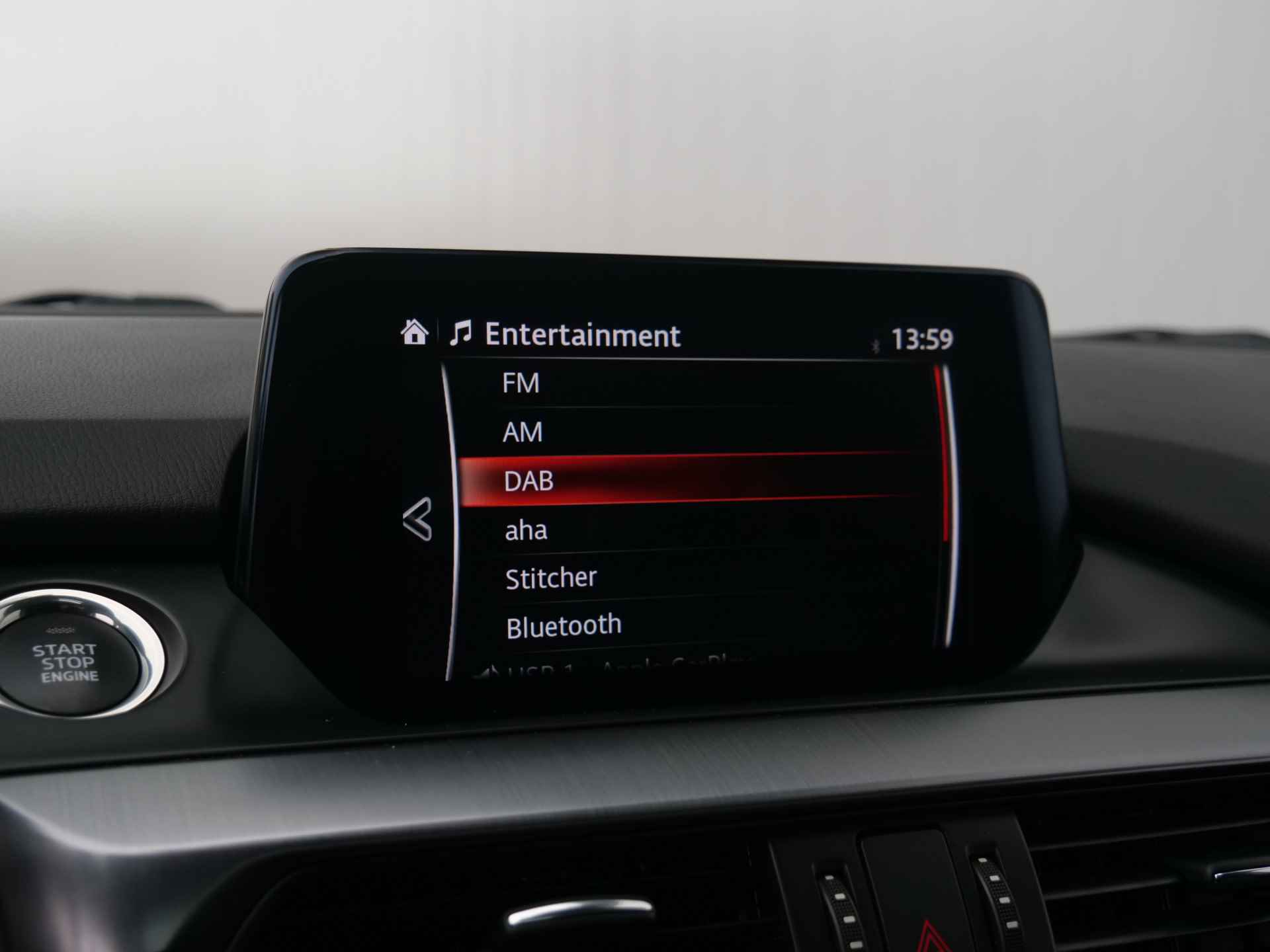 Mazda 6 2.5 SkyActiv-G 192 GT-M 192 Pk Automaat Navi / Apple Carplay / DAB / Camera / Leer - 49/55