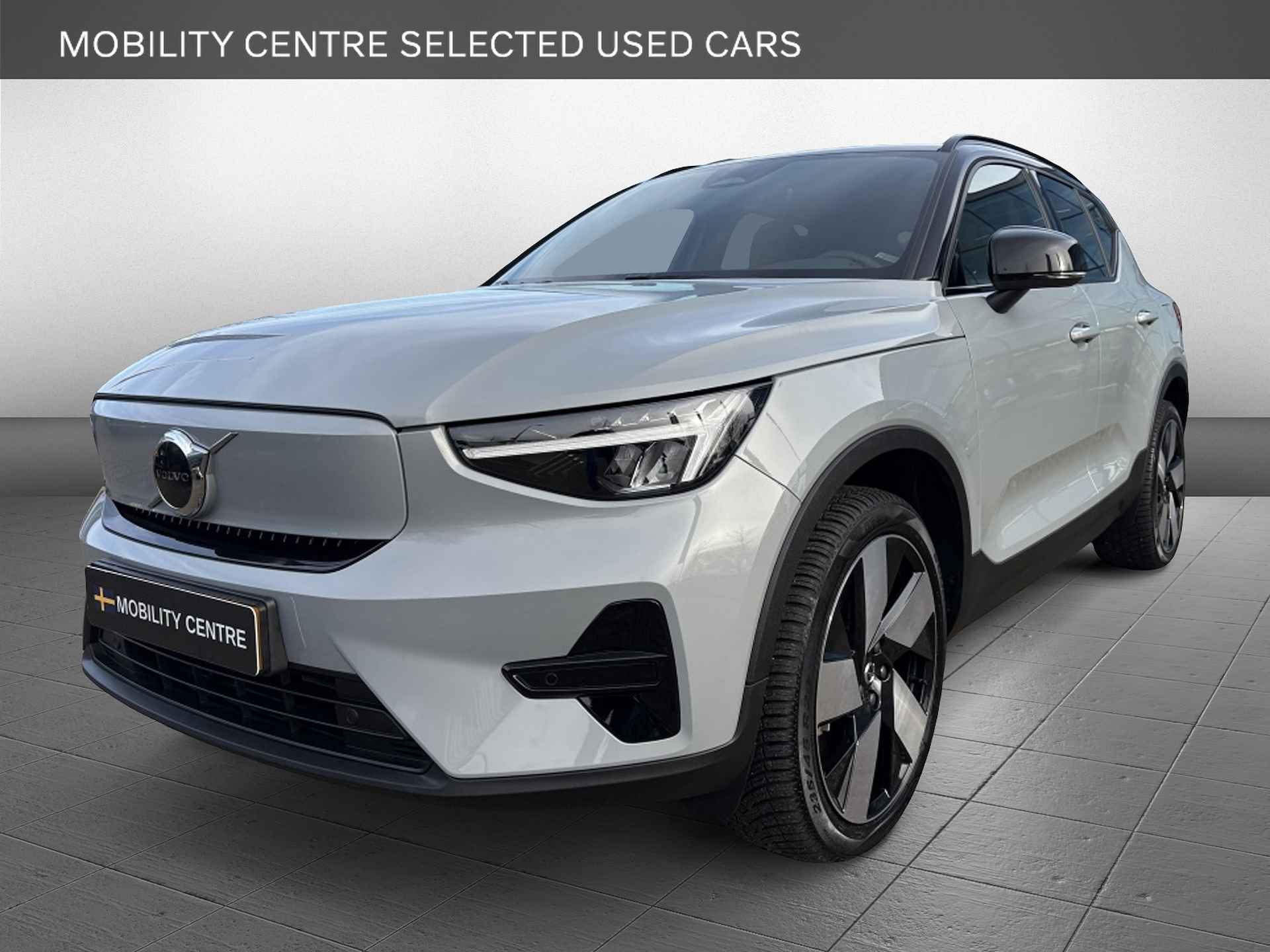 Volvo XC40 Extended Plus 82 kWh - Cognac Leder | 20 inch | 4S Banden | Two-